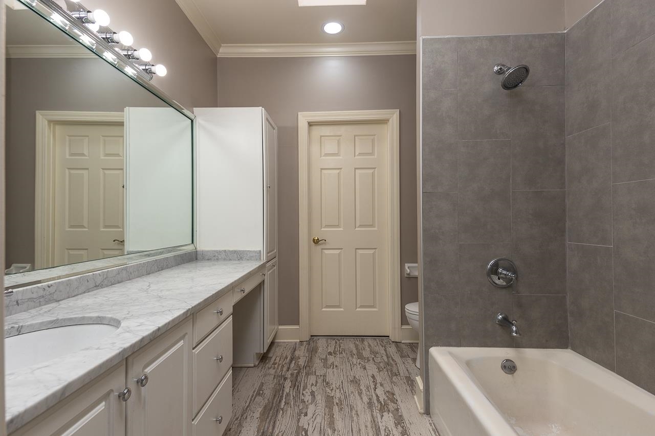 3726 CLASSIC DR