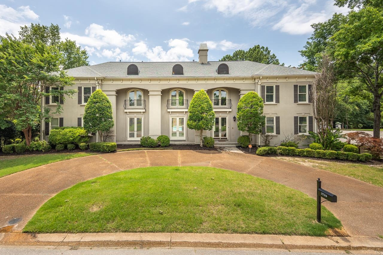 3726 CLASSIC DR