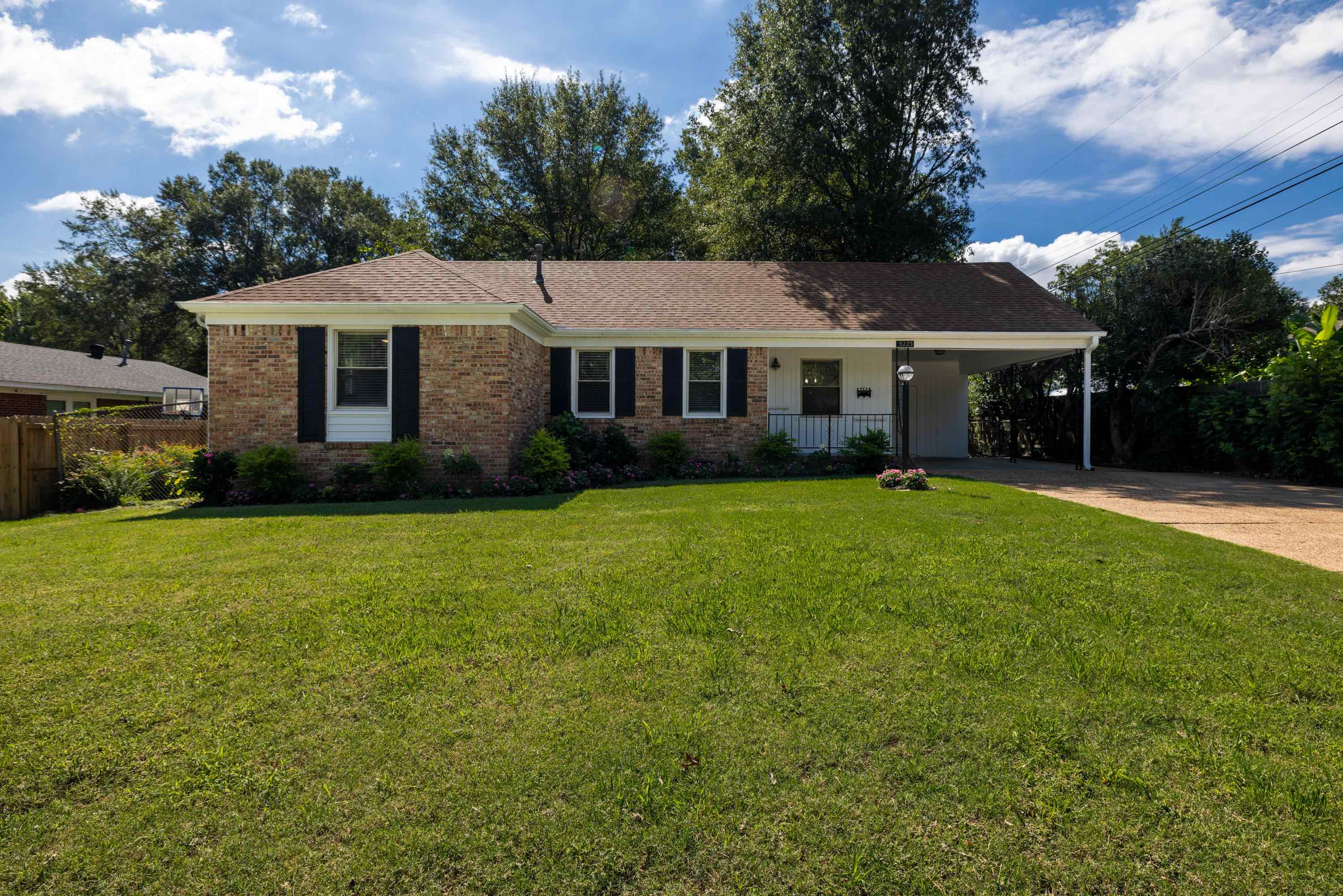 5225 DEE RD