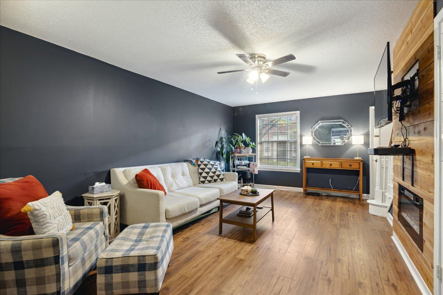 5718 QUINCE RD Unit: 11
