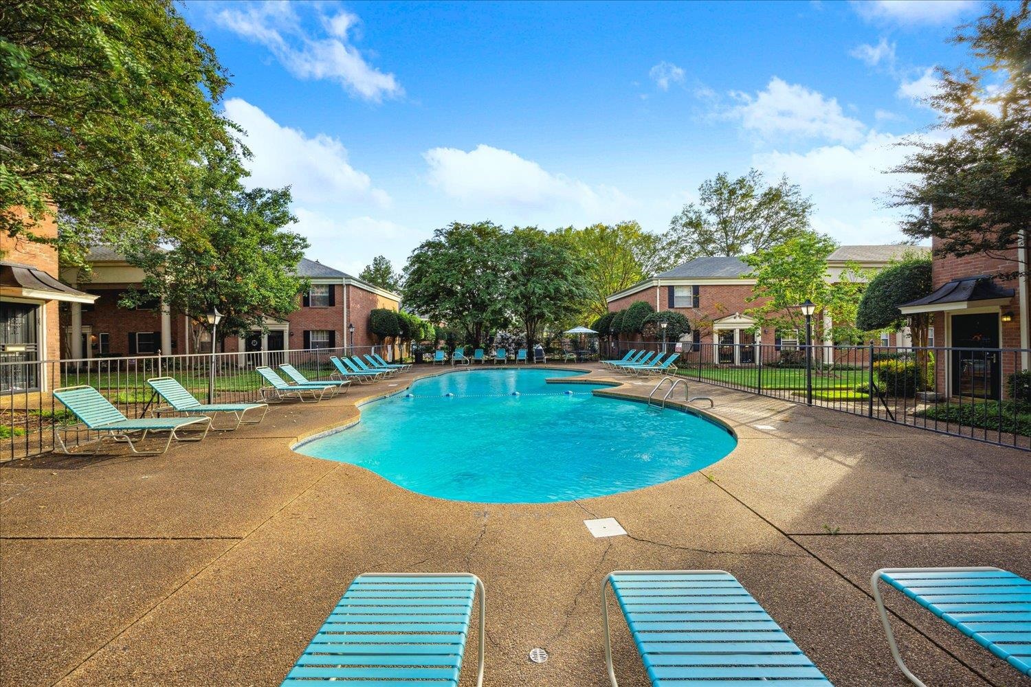 5718 QUINCE RD Unit: 11