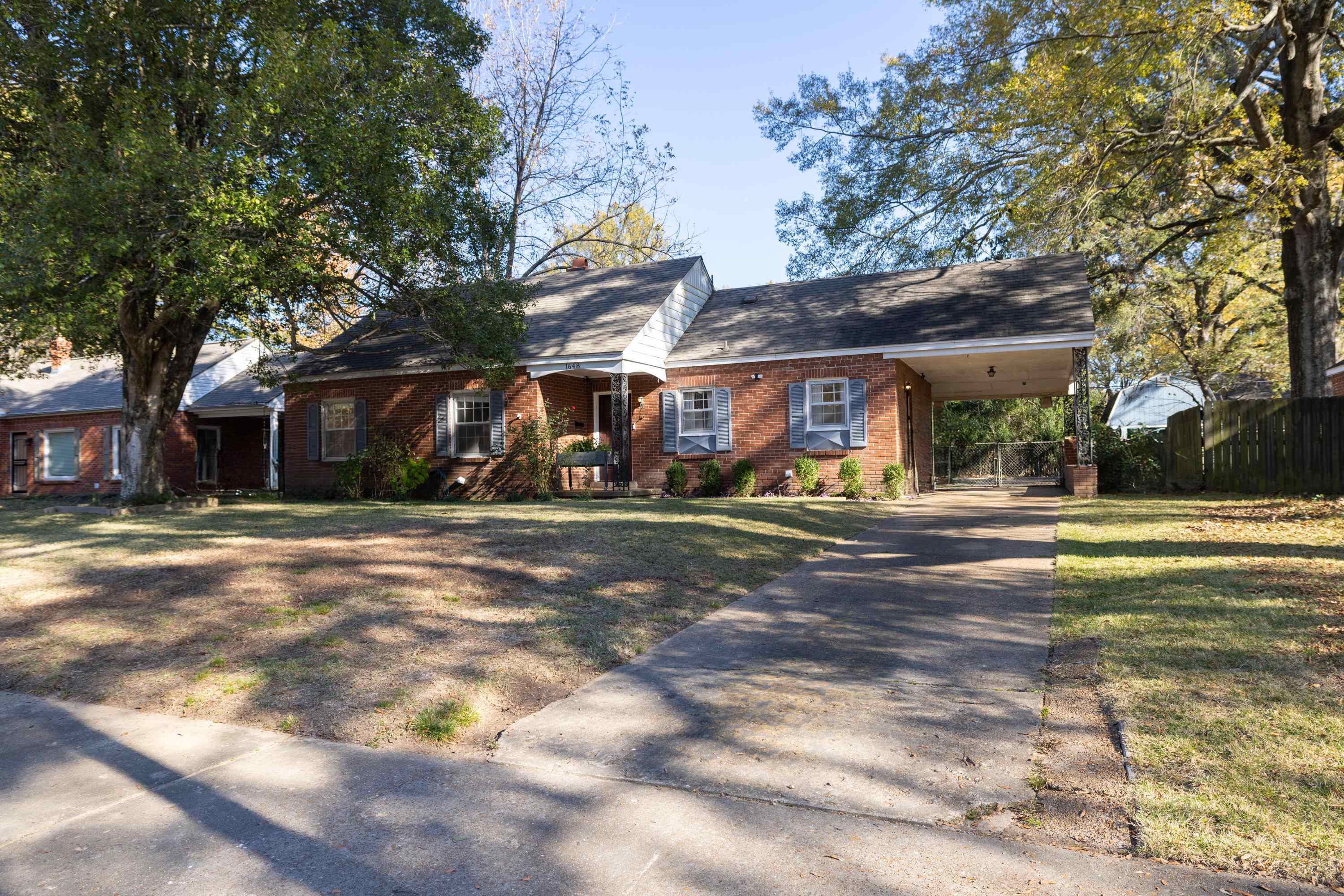 1648 COLONIAL RD