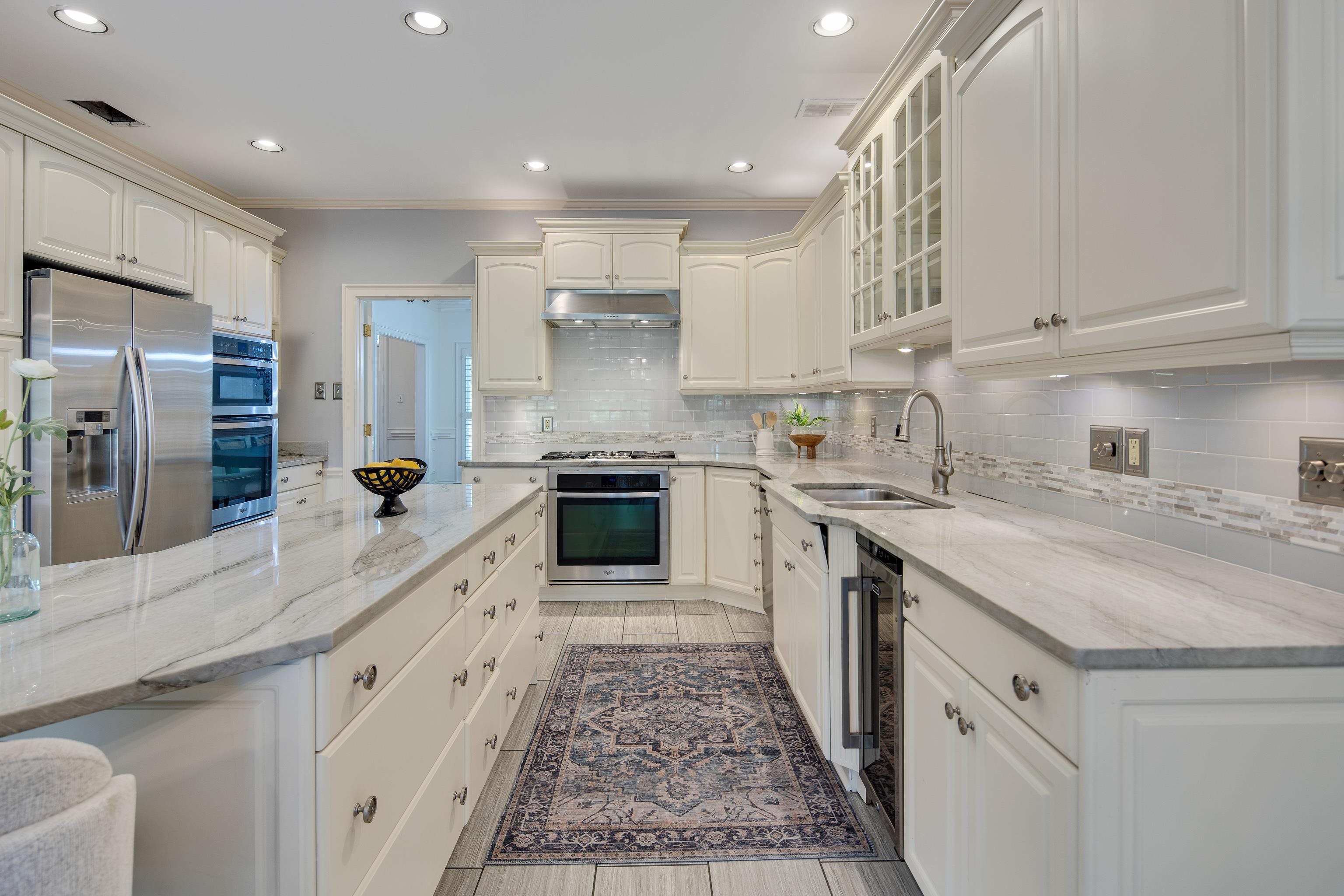 8462 WOODLANE DR