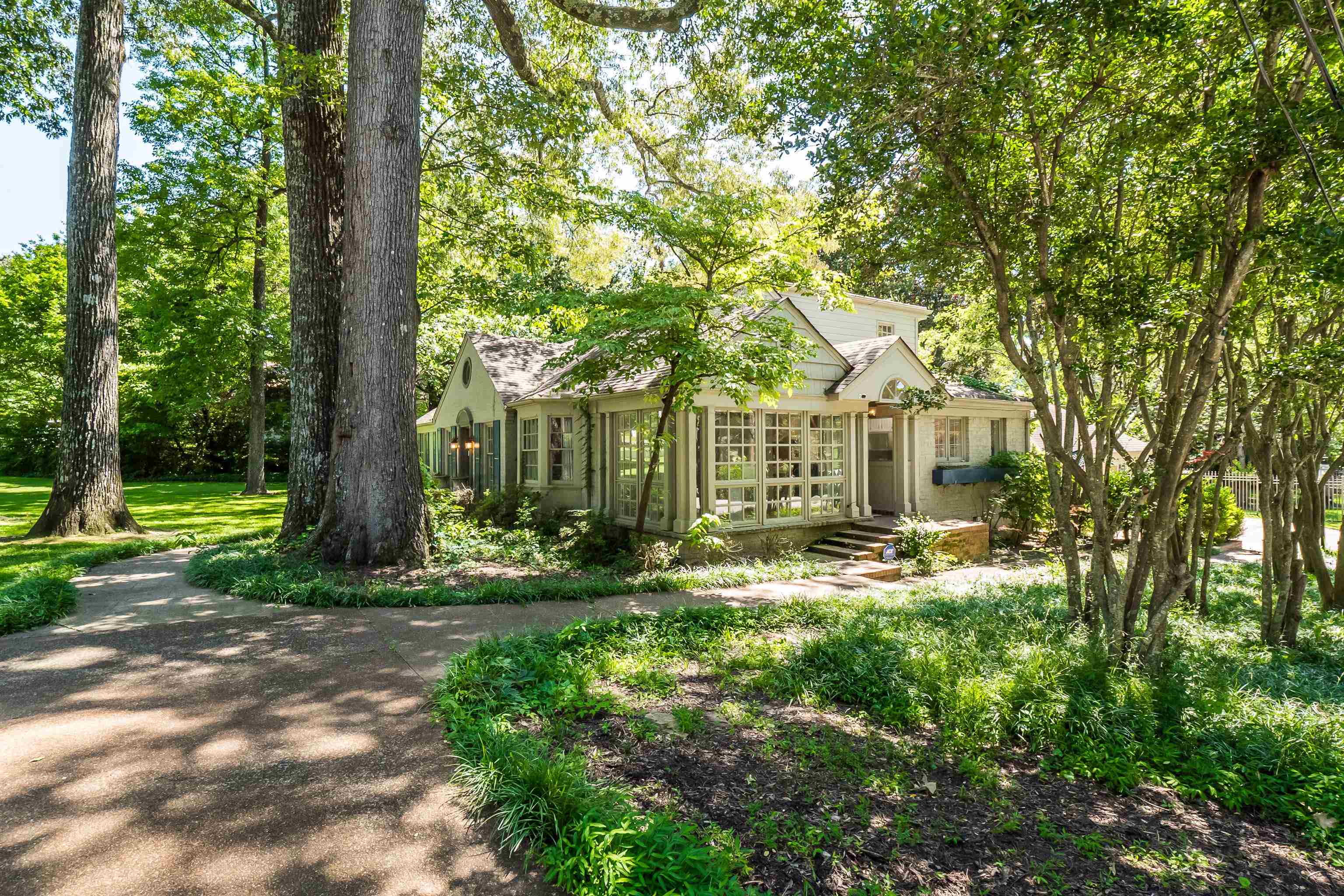 135 CHERRY RD