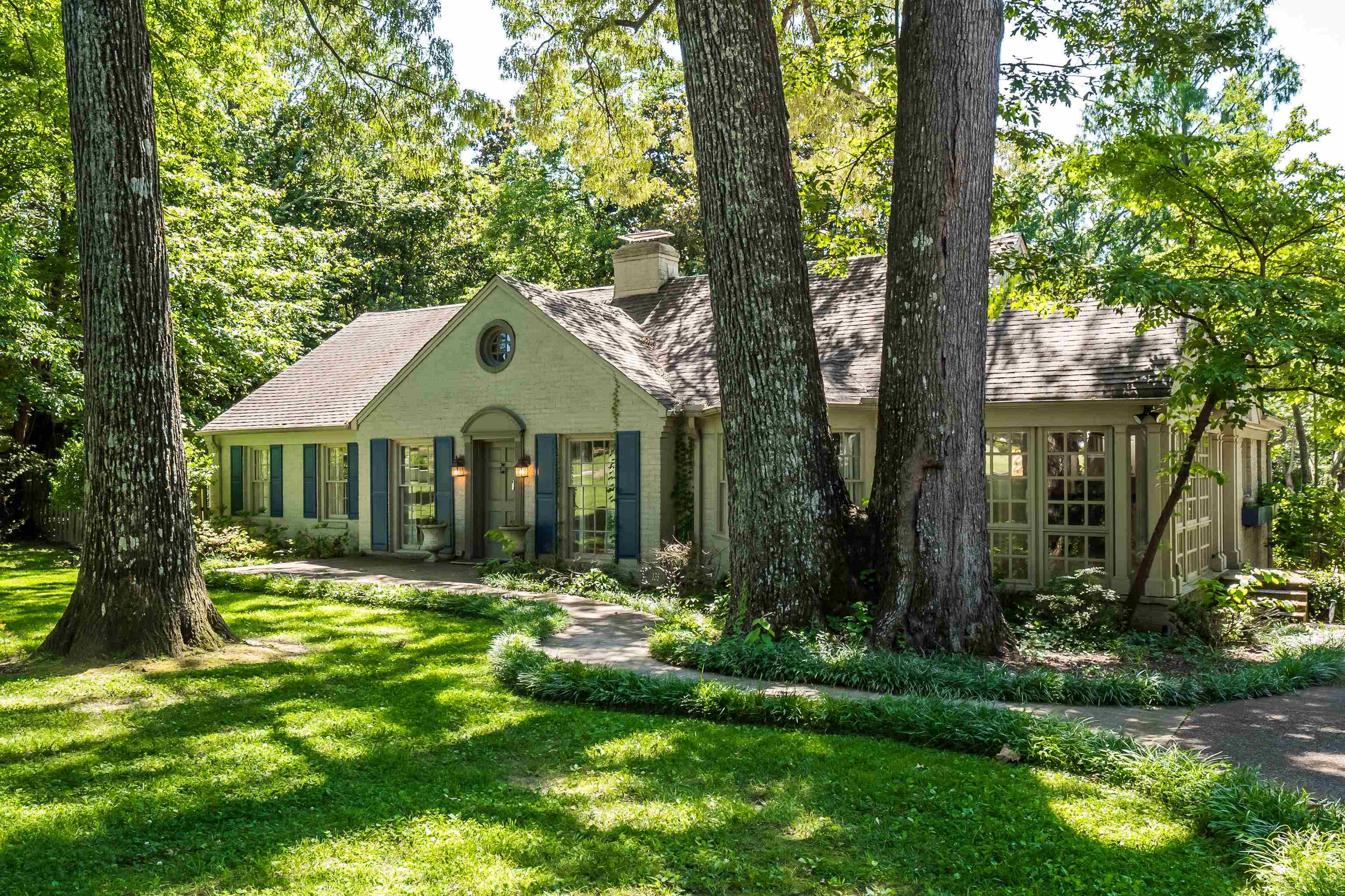 135 CHERRY RD