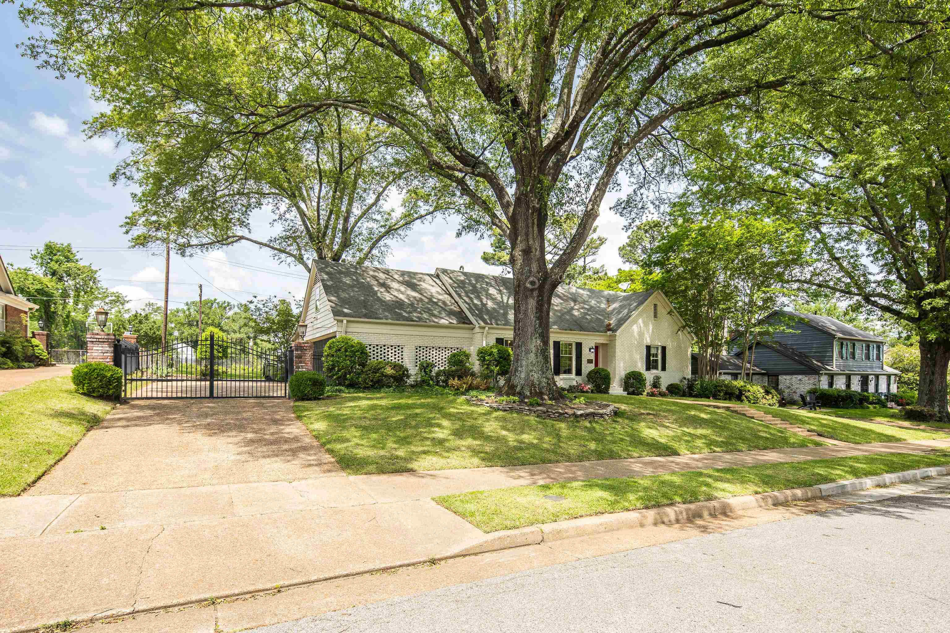 3356 DELL GLADE DR