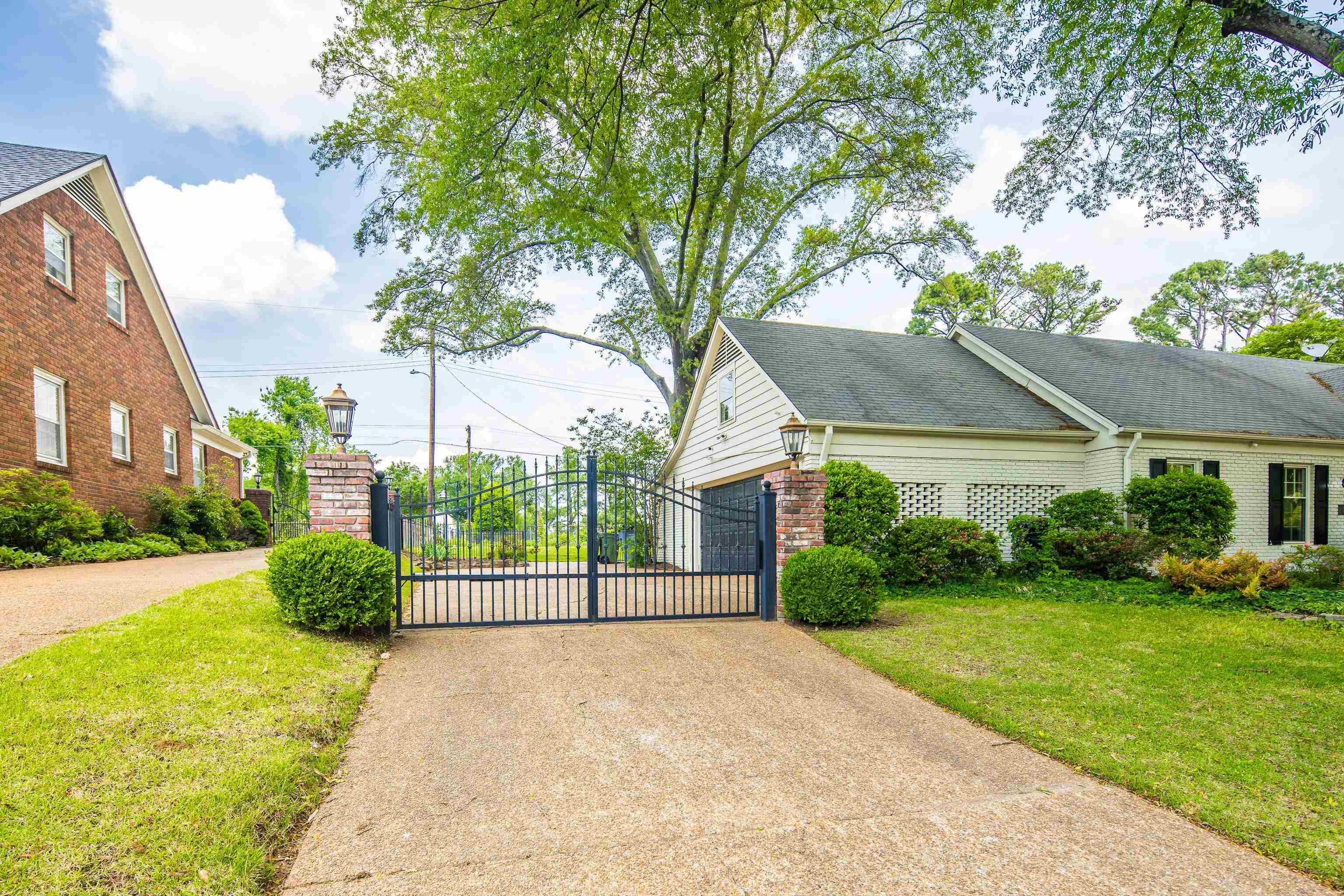 3356 DELL GLADE DR