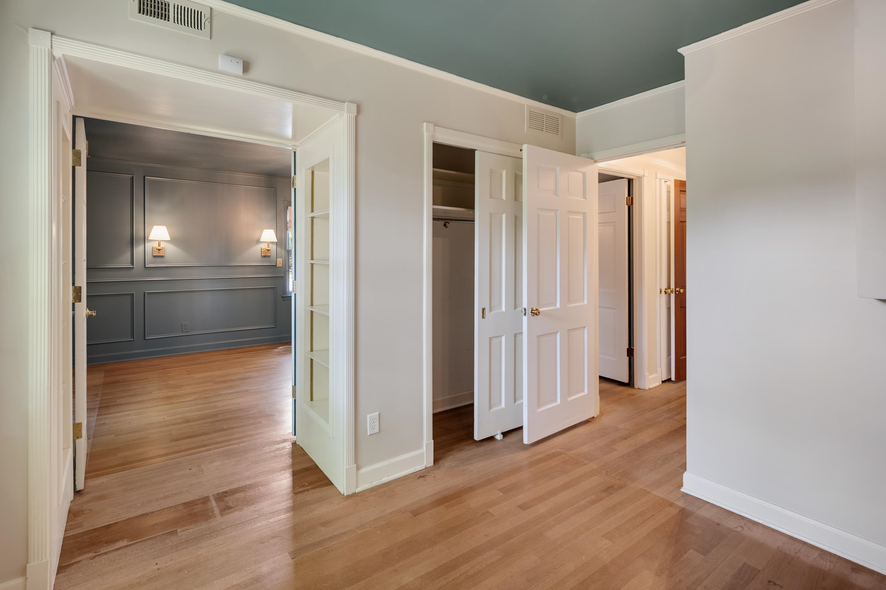 3356 DELL GLADE DR