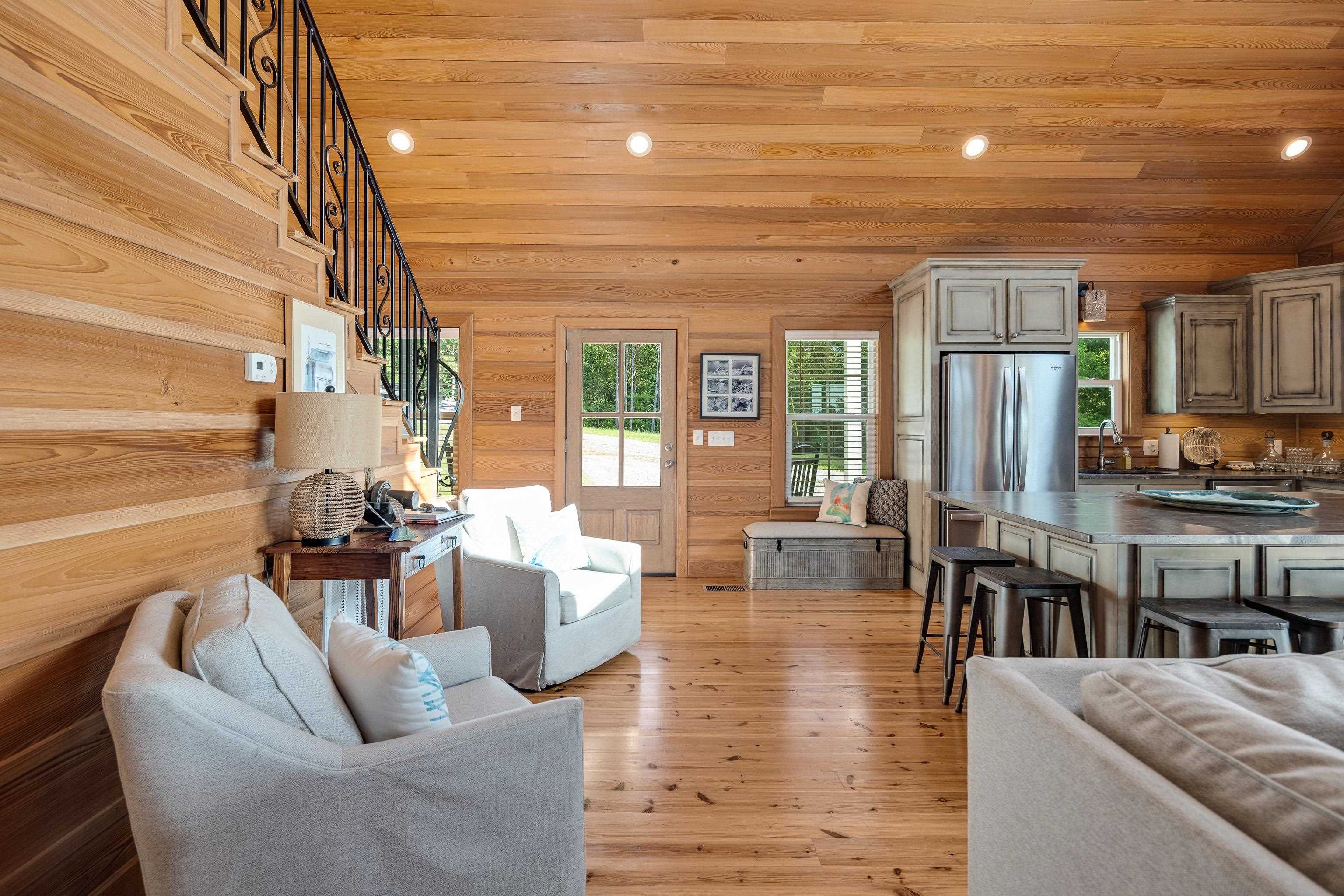 8 SHADY OAK CV