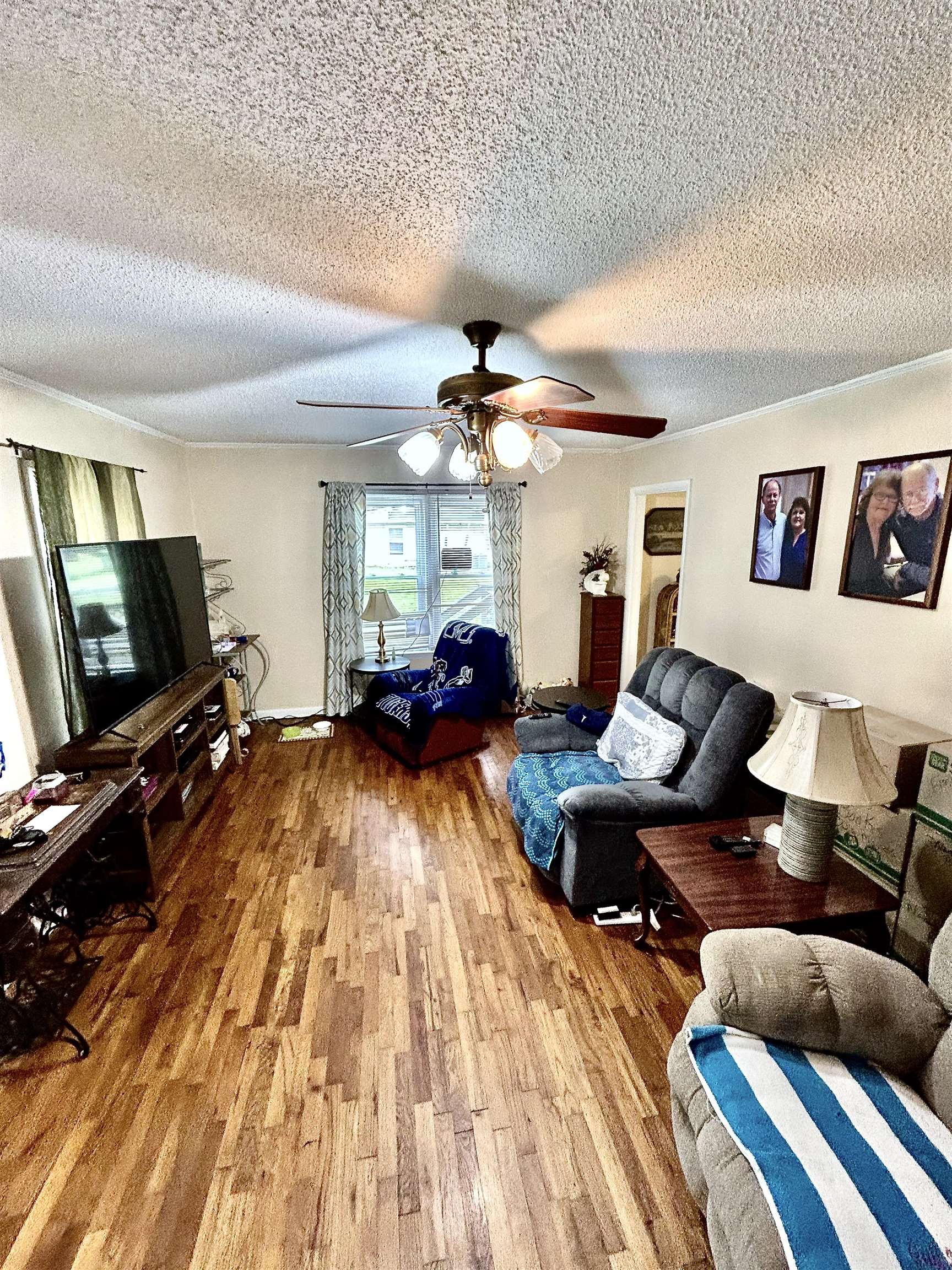 3090 MECKLINBURG DR