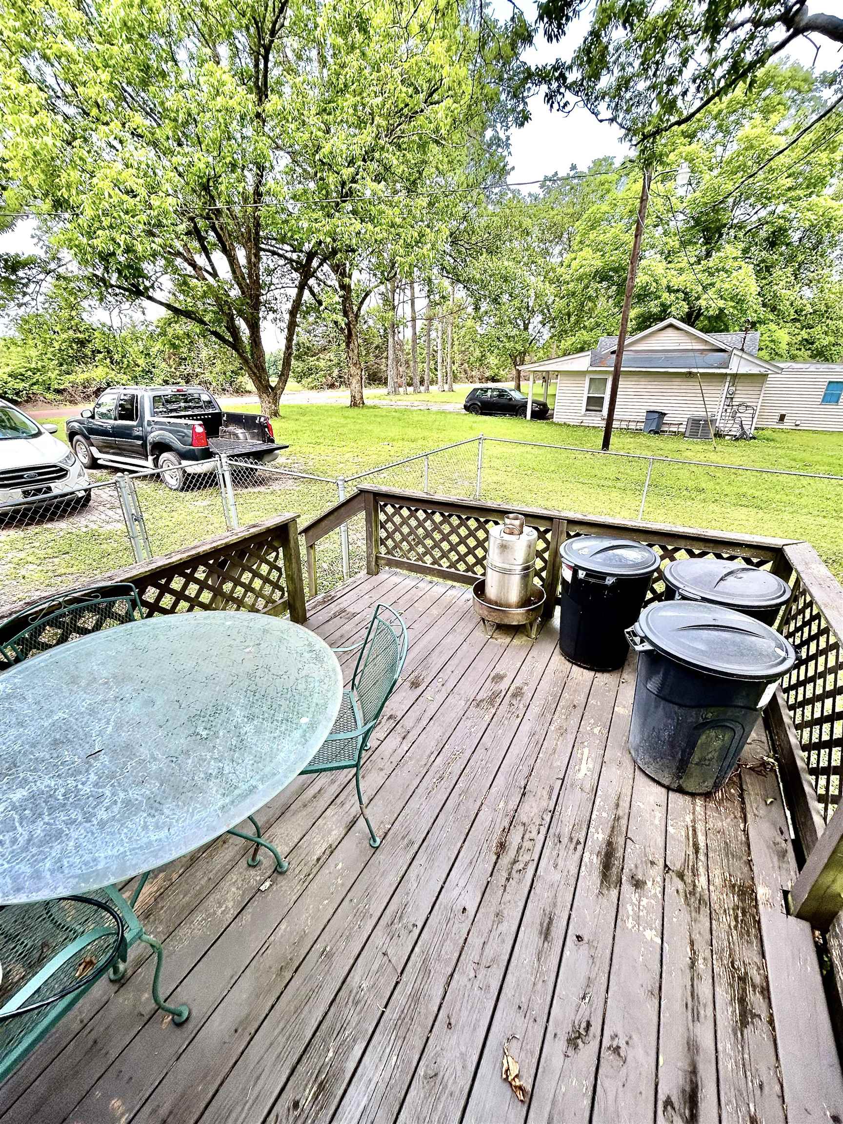 3090 MECKLINBURG DR