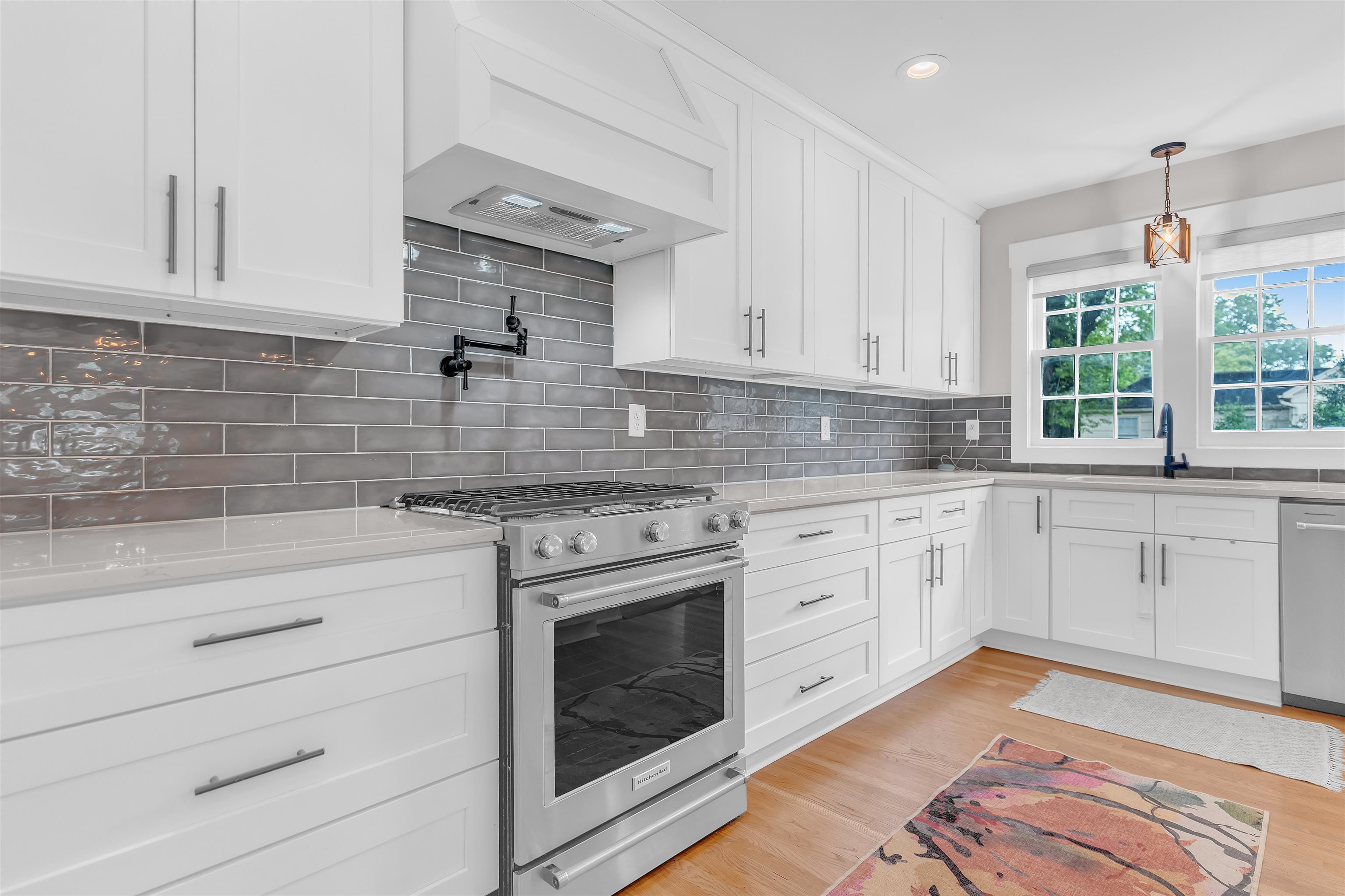 185 ALEXANDER ST