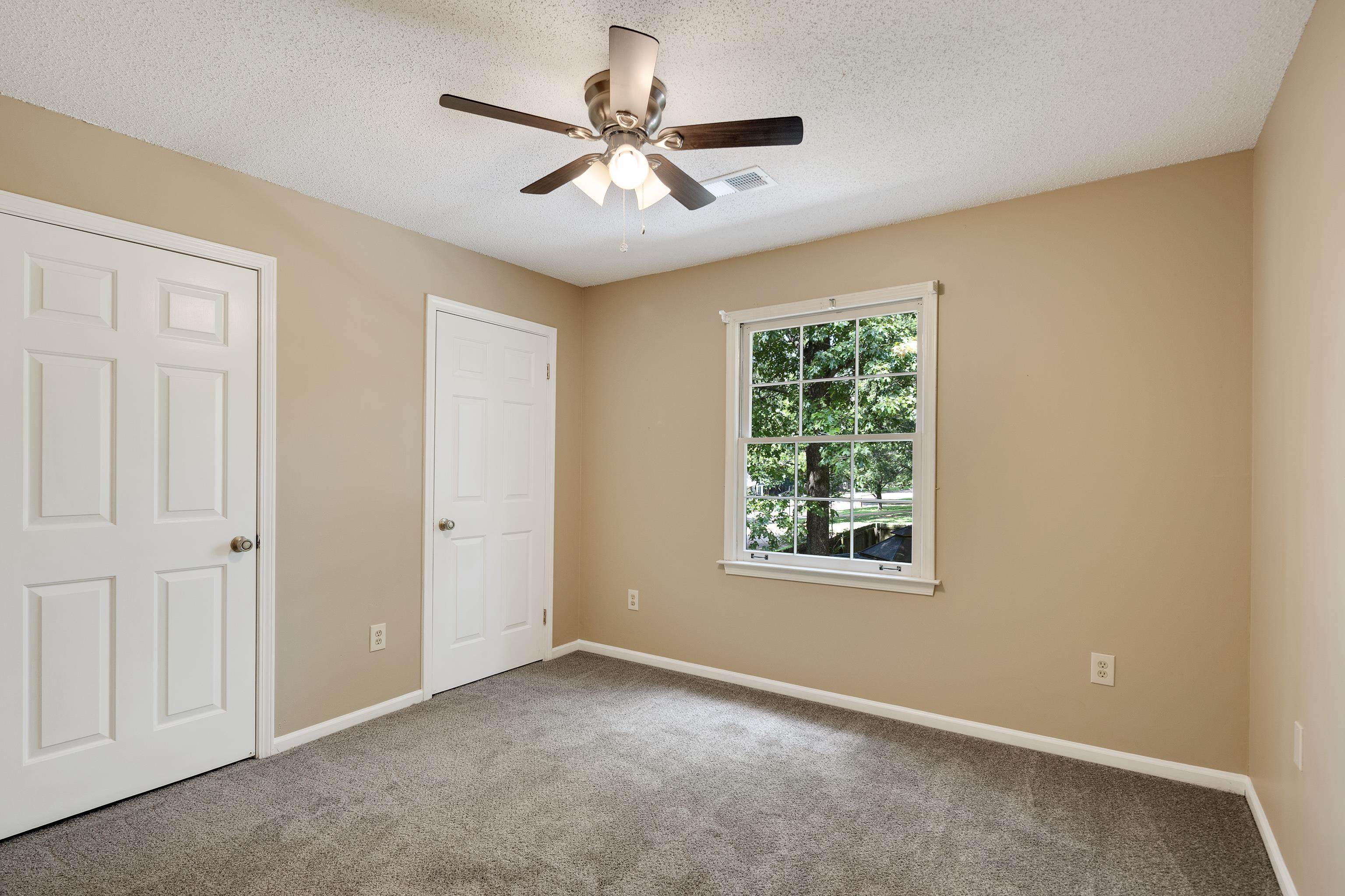 2545 REGENTS WALK