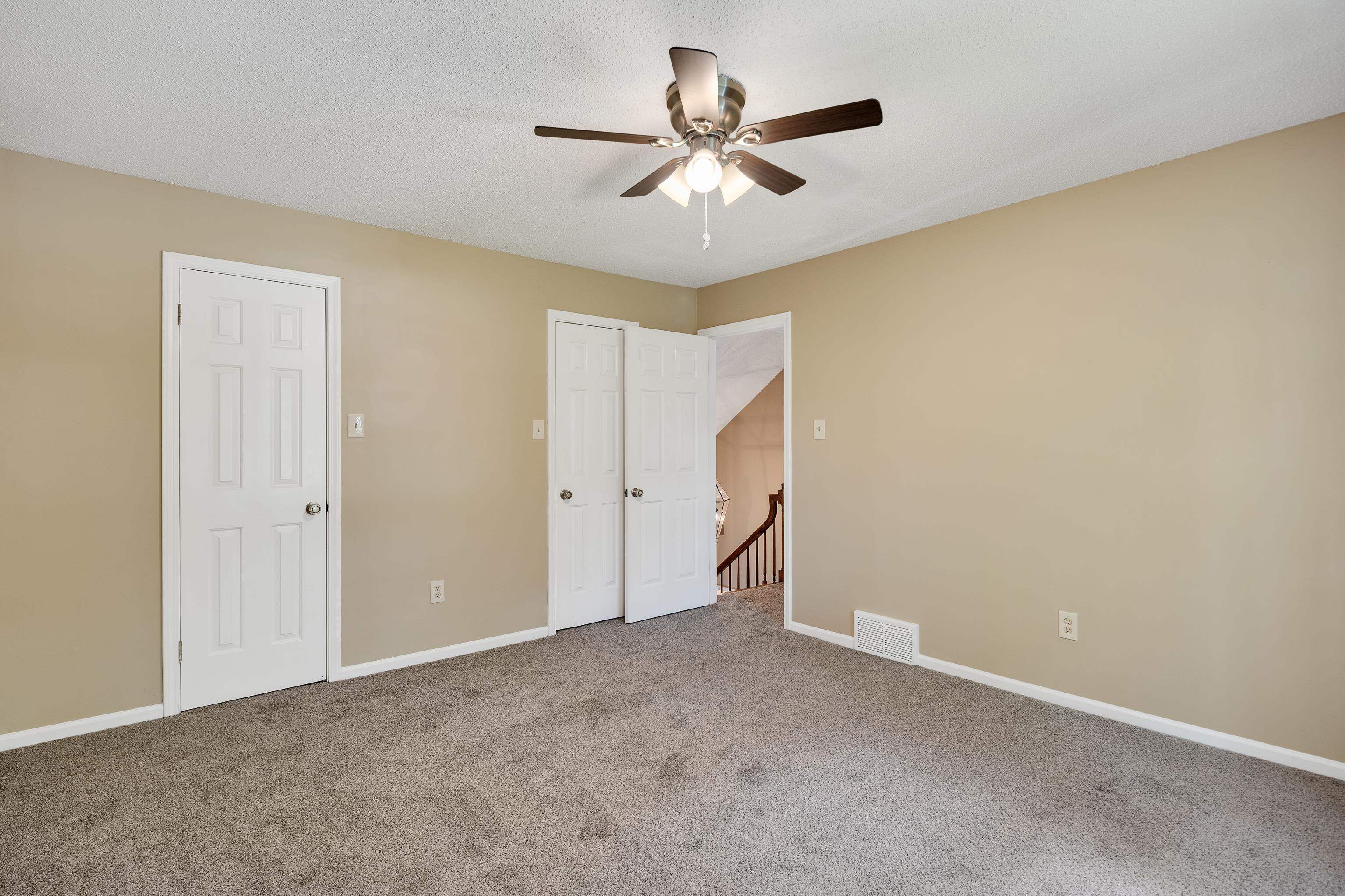 2545 REGENTS WALK