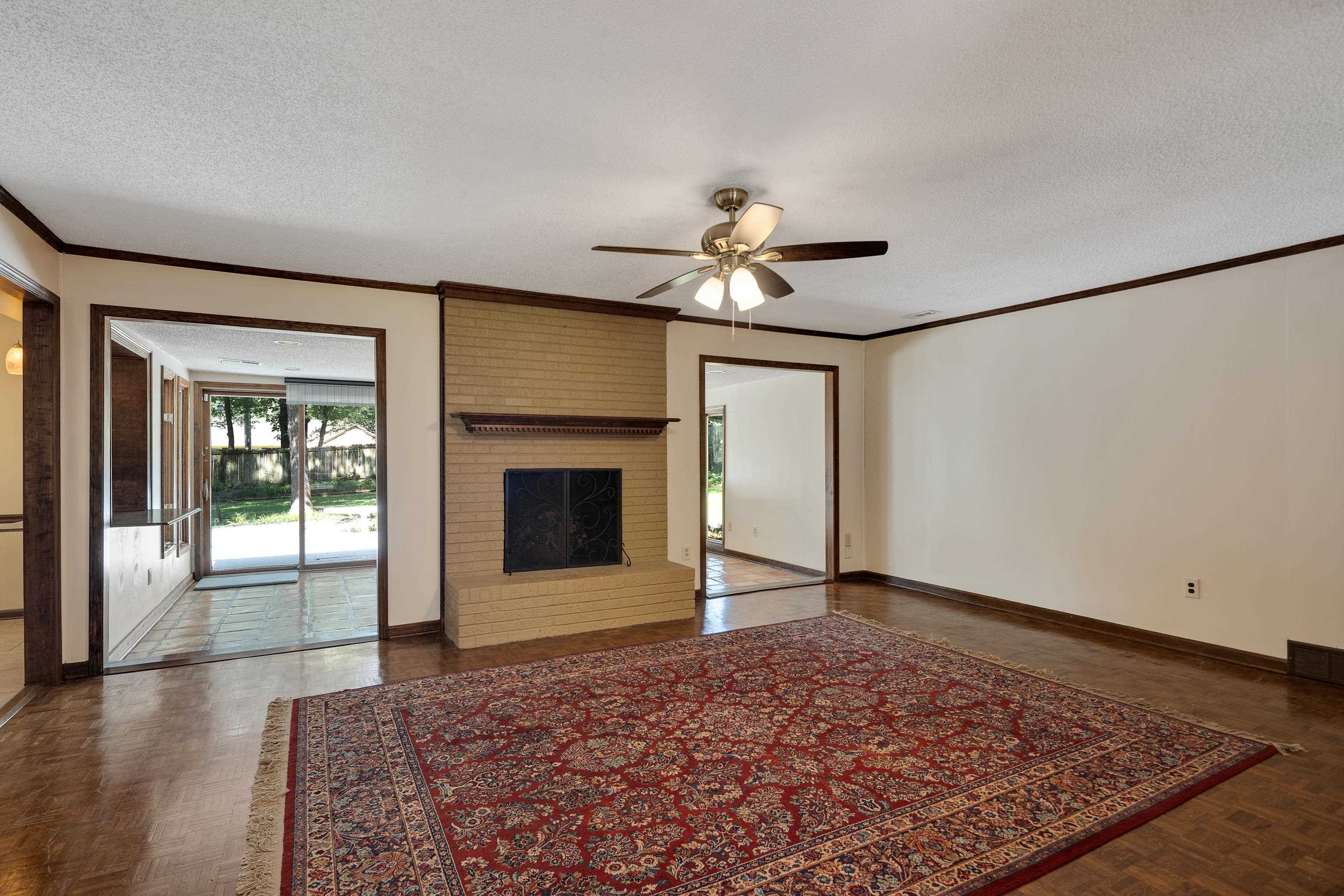 2545 REGENTS WALK