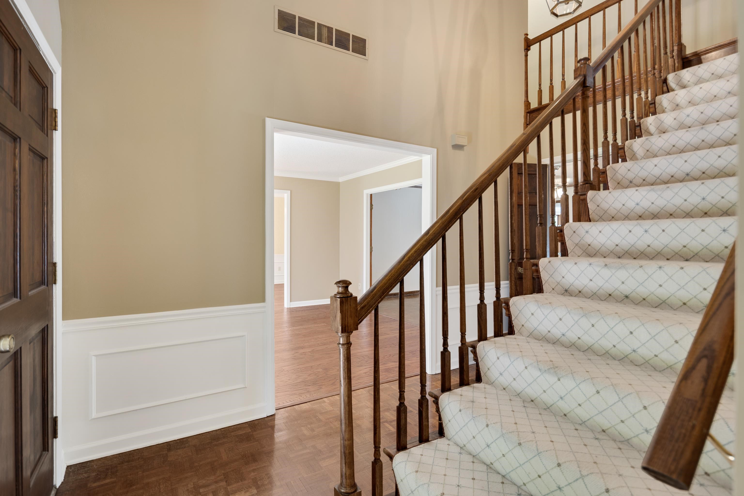2545 REGENTS WALK