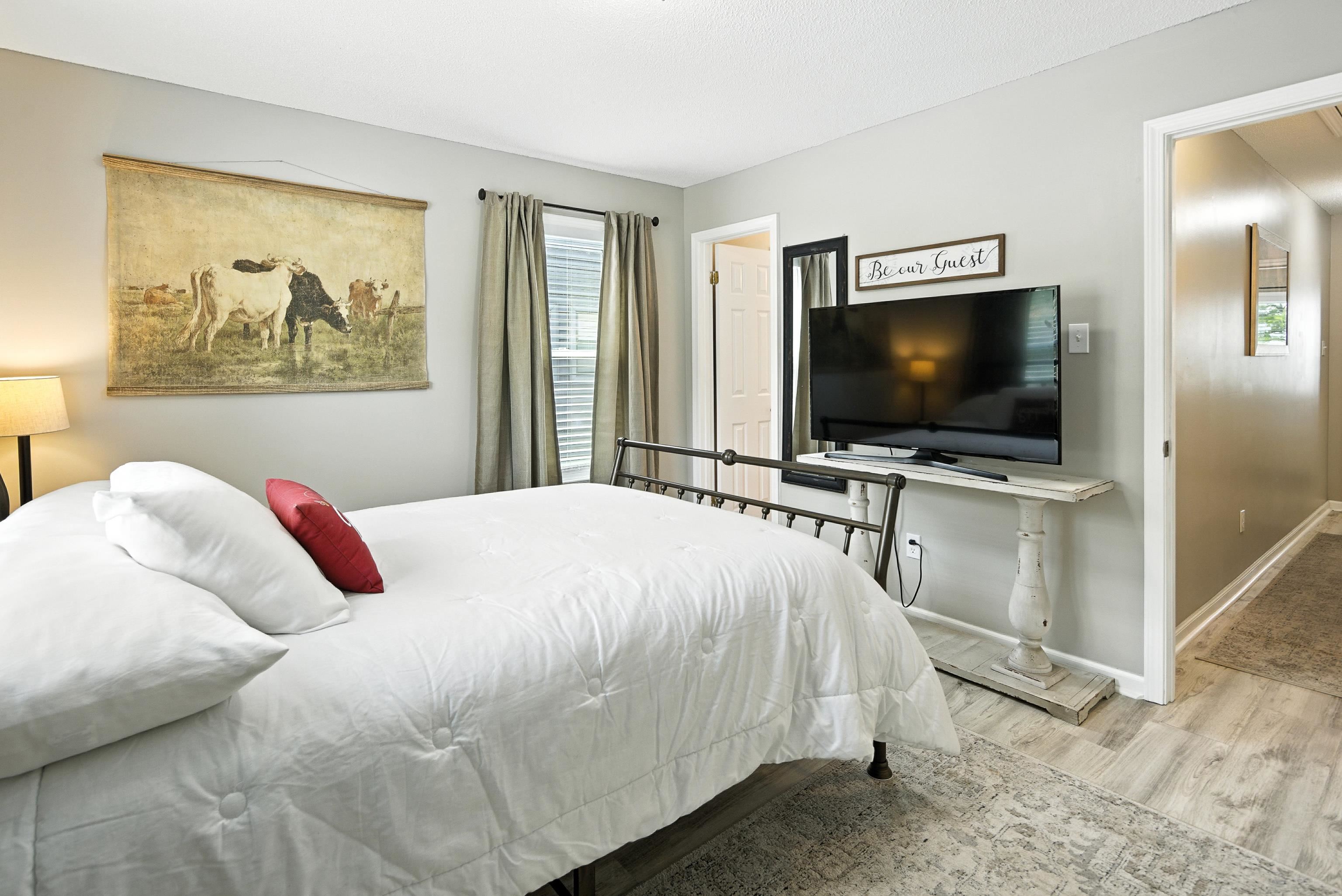 1295 HORSESHOE #301 CIR