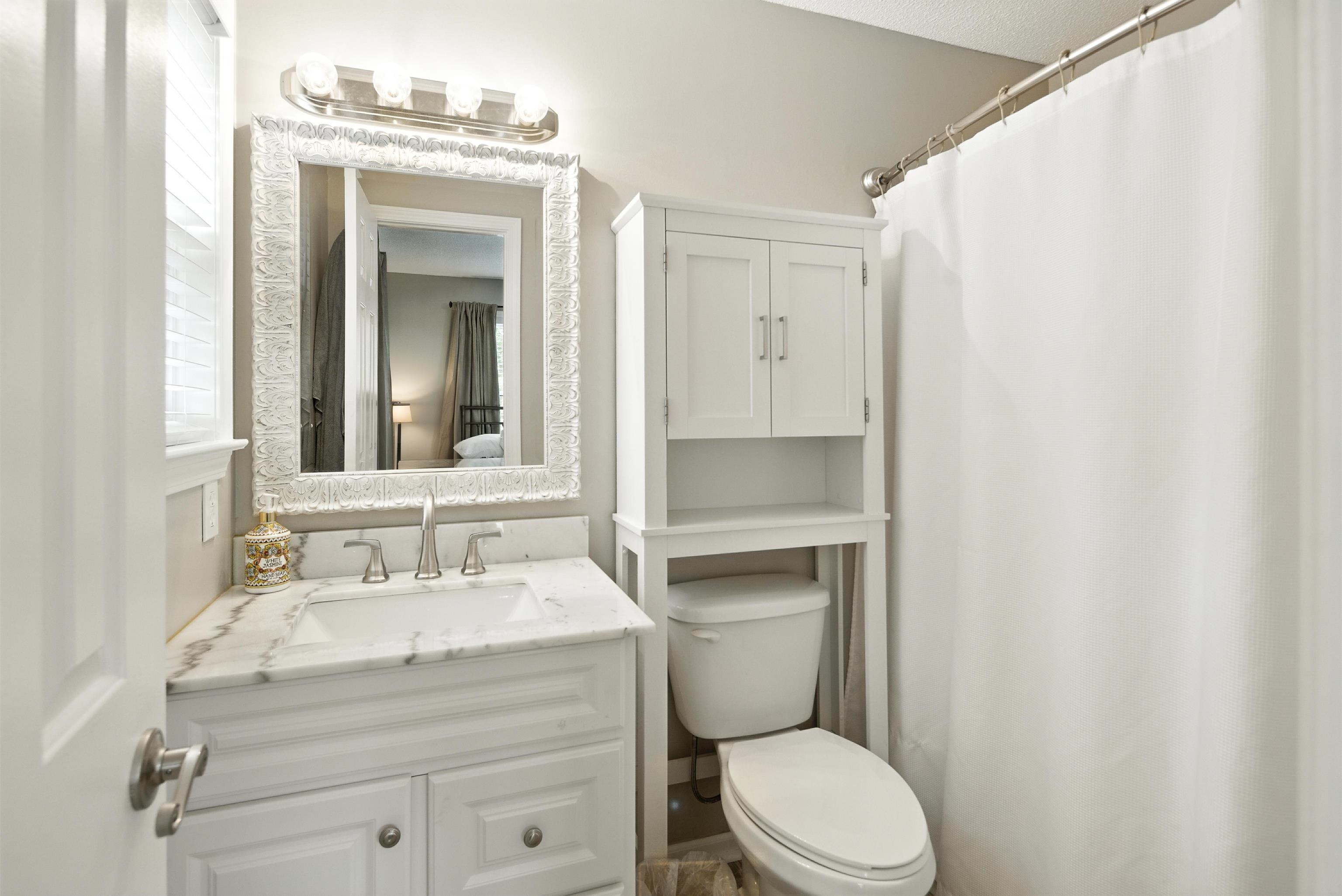 1295 HORSESHOE #301 CIR