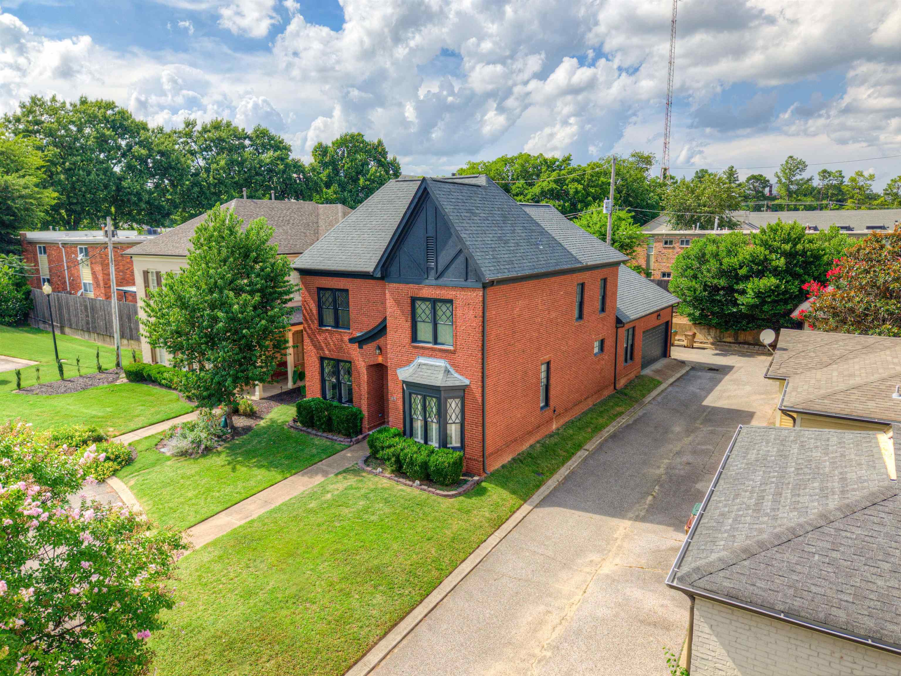 1870 PEABODY GREEN DR