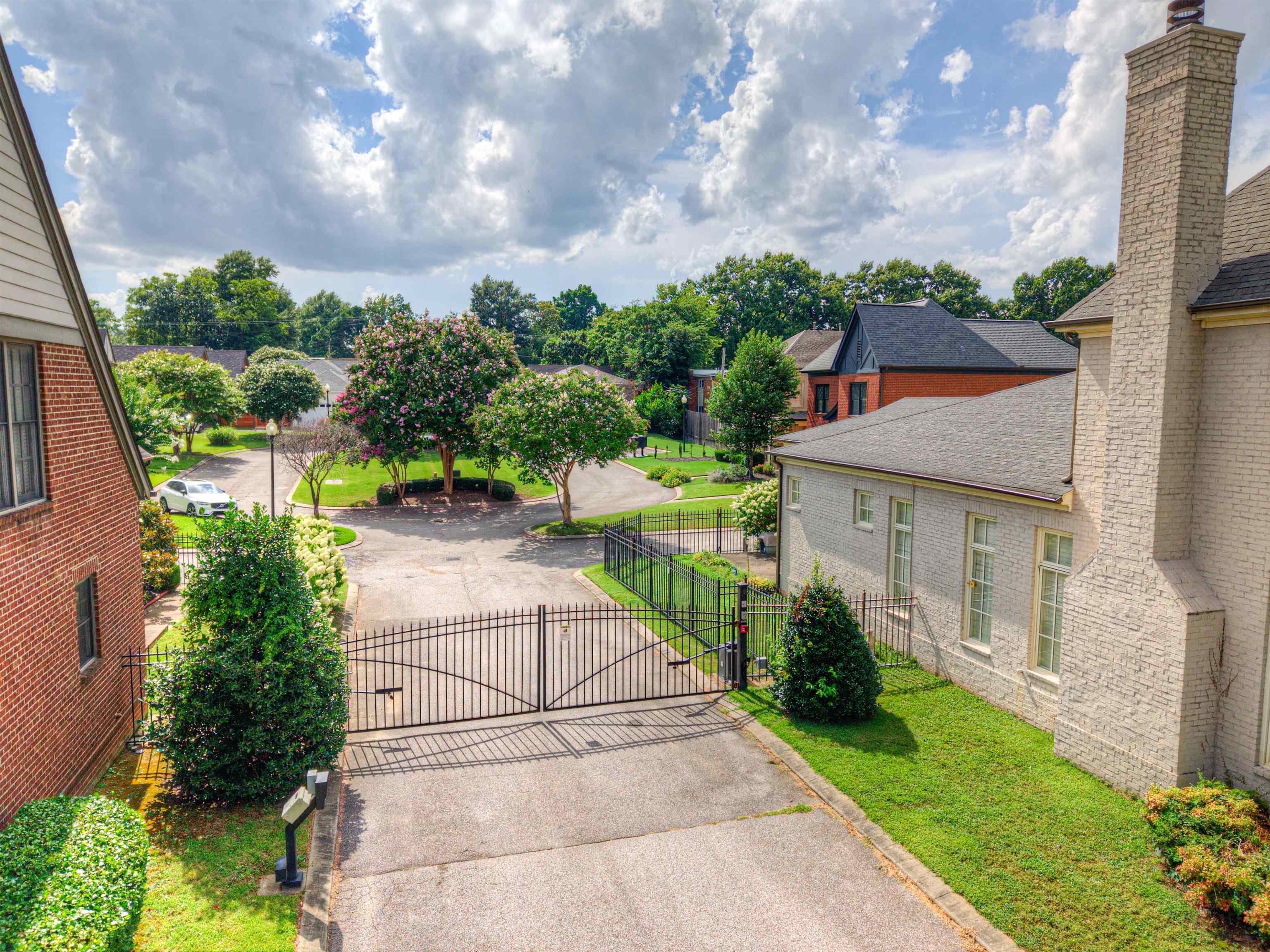 1870 PEABODY GREEN DR