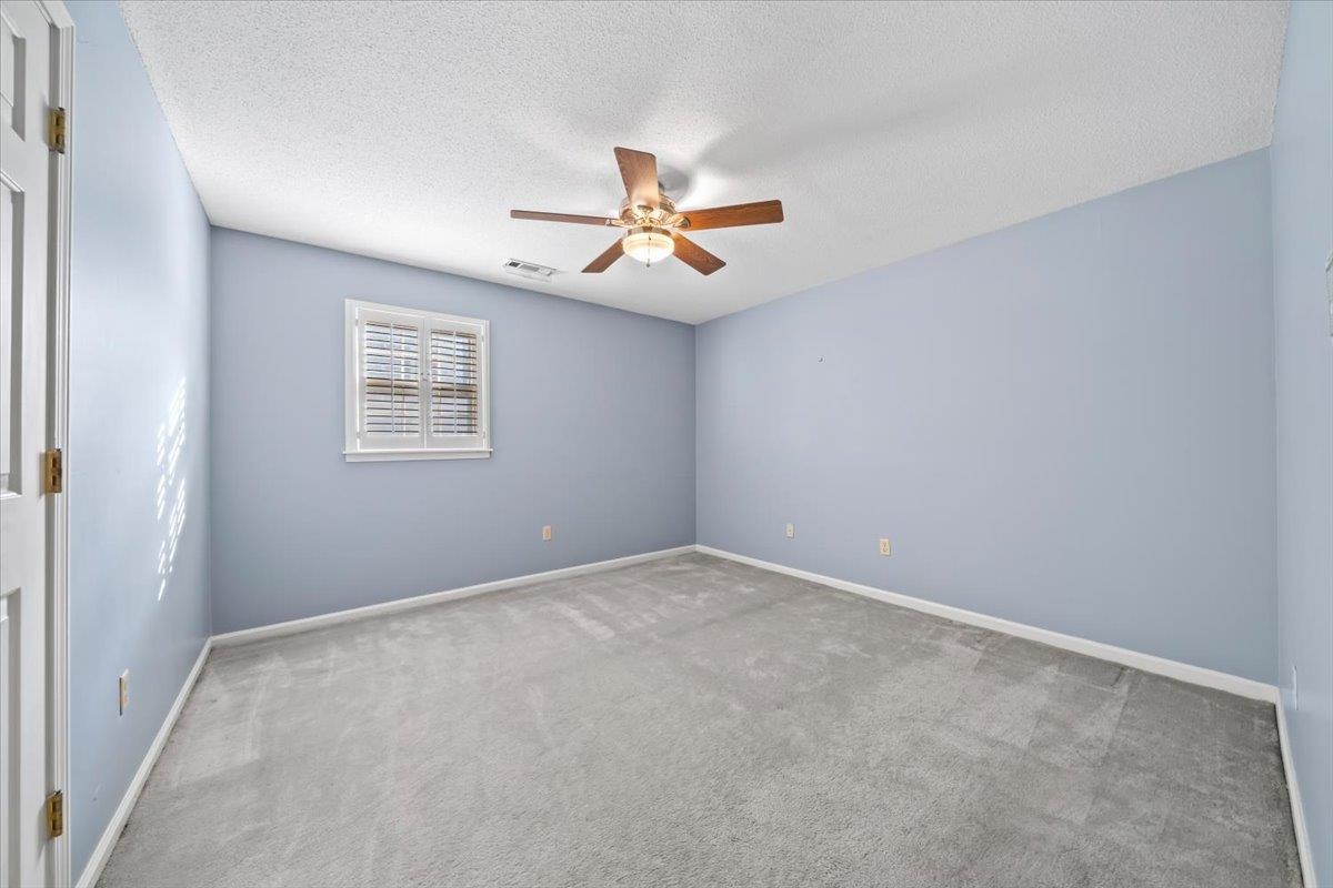 2142 HICKORY CREST DR