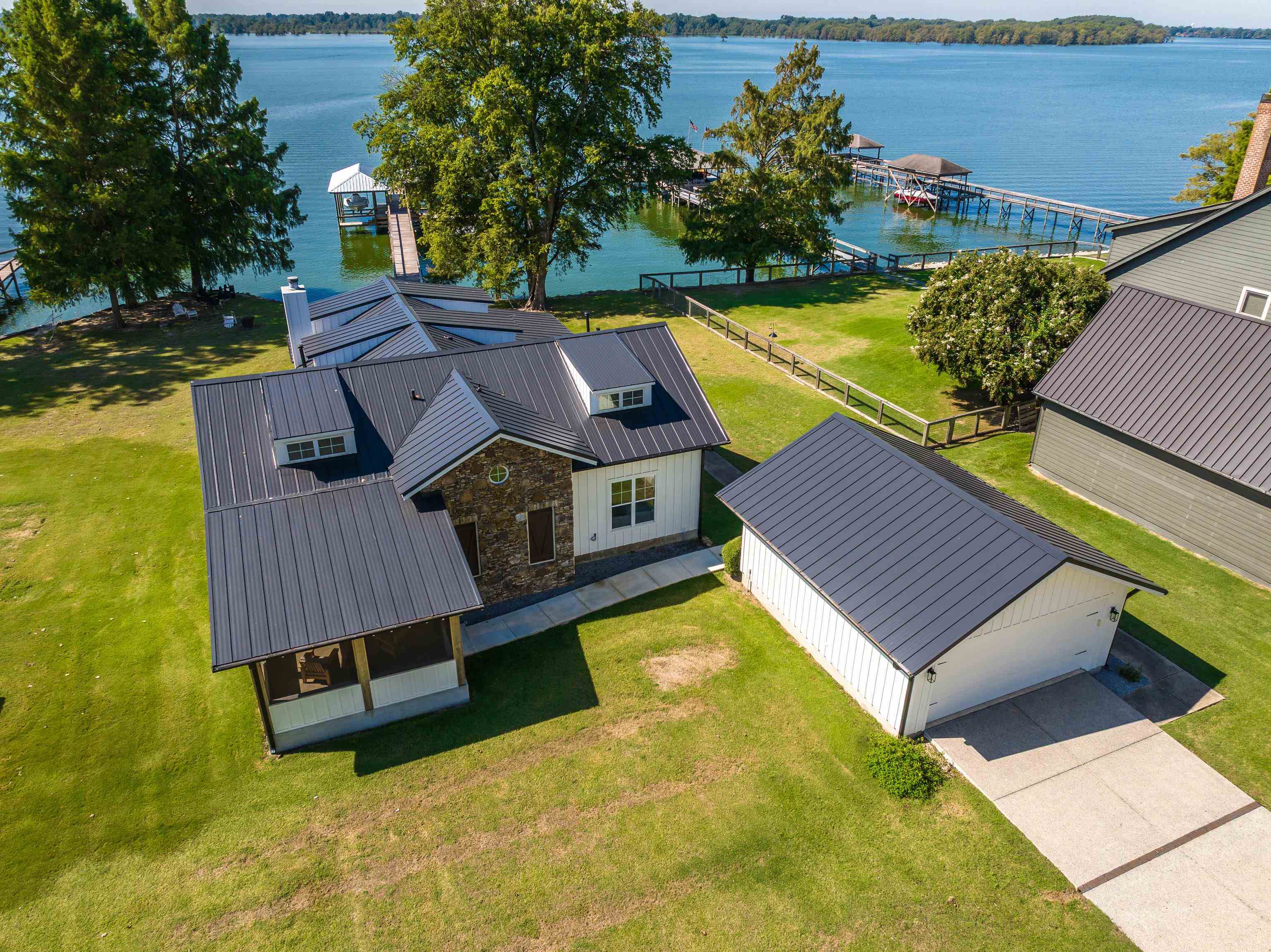 421 BREAM RD