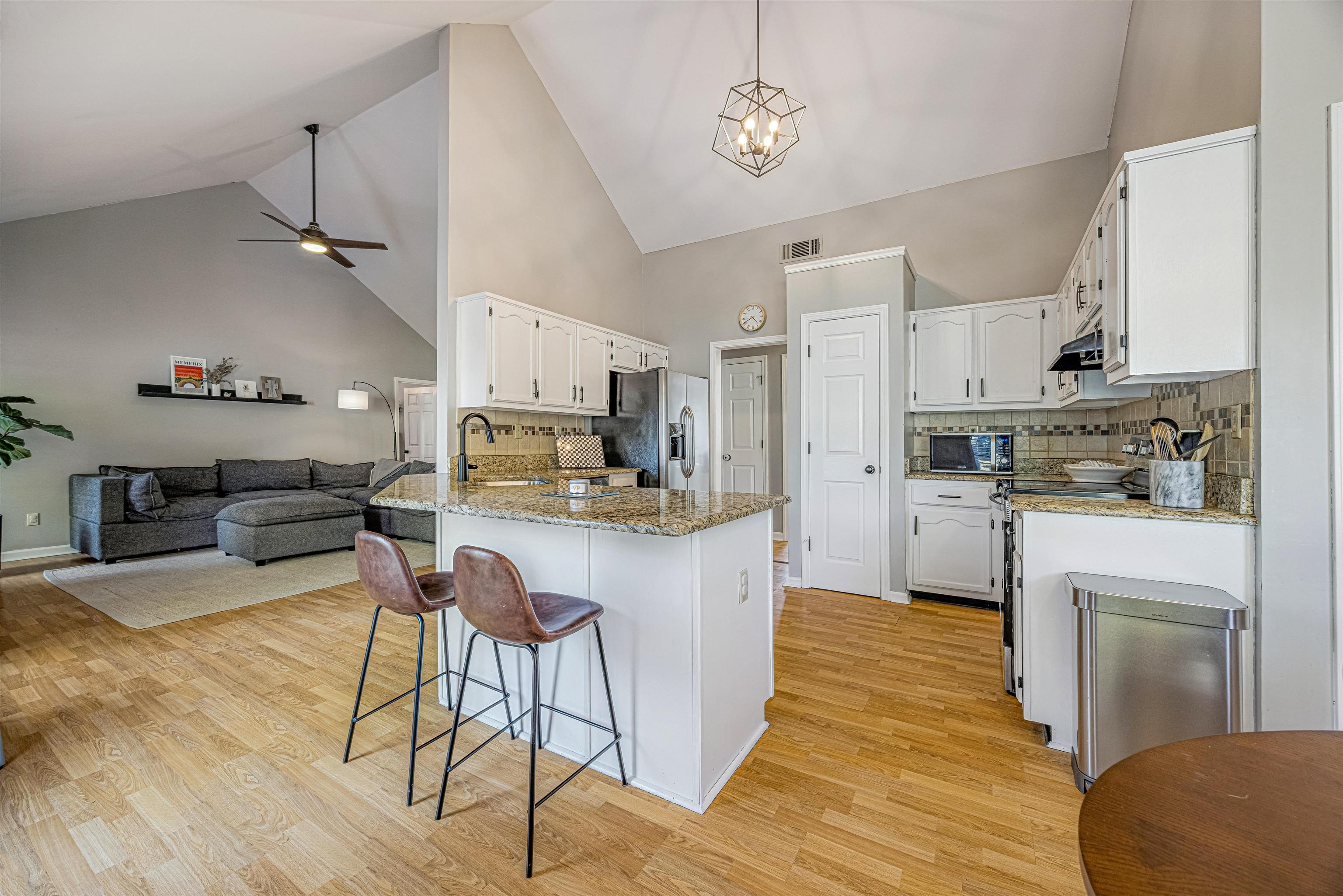 6356 EASTBRIER DR