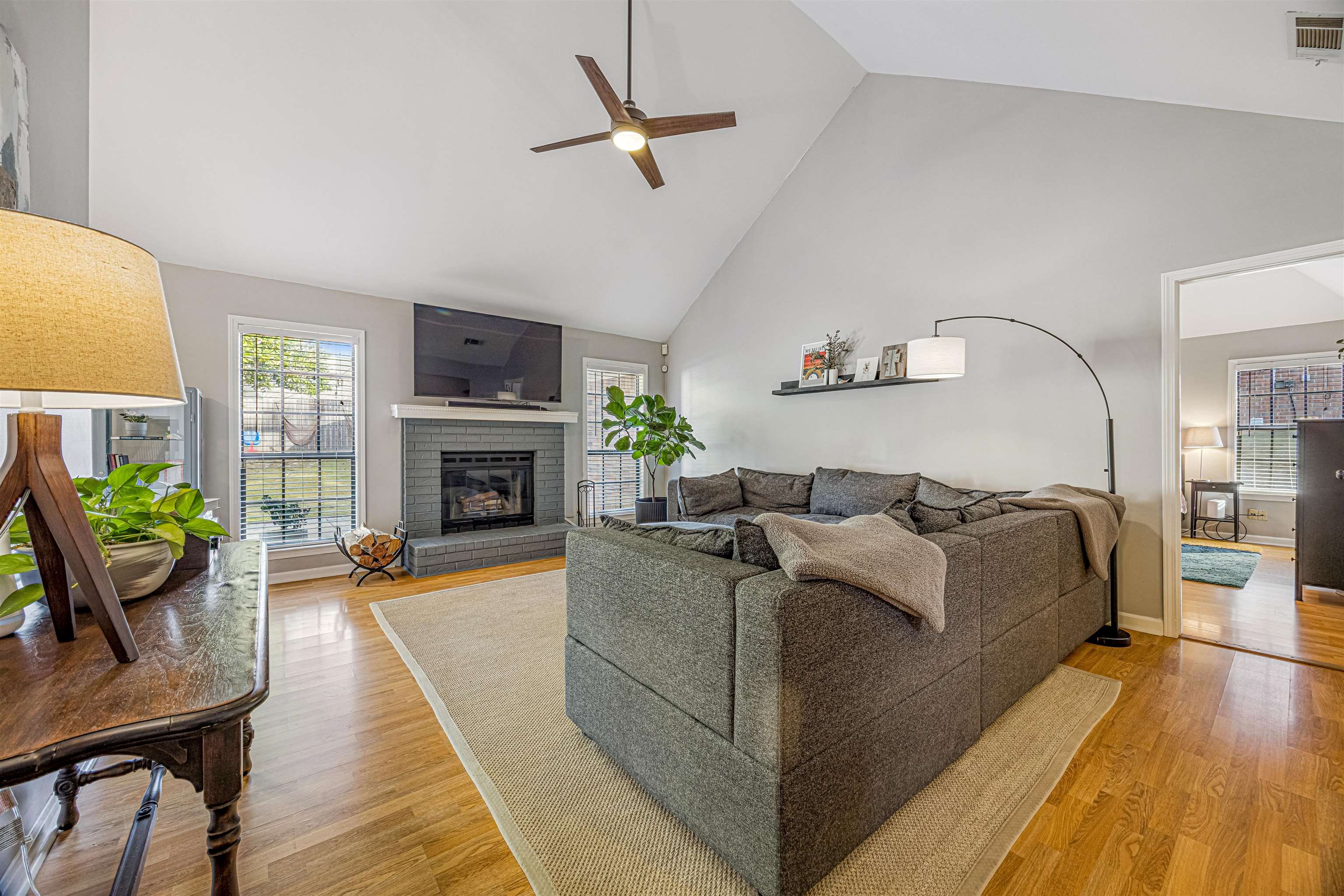 6356 EASTBRIER DR