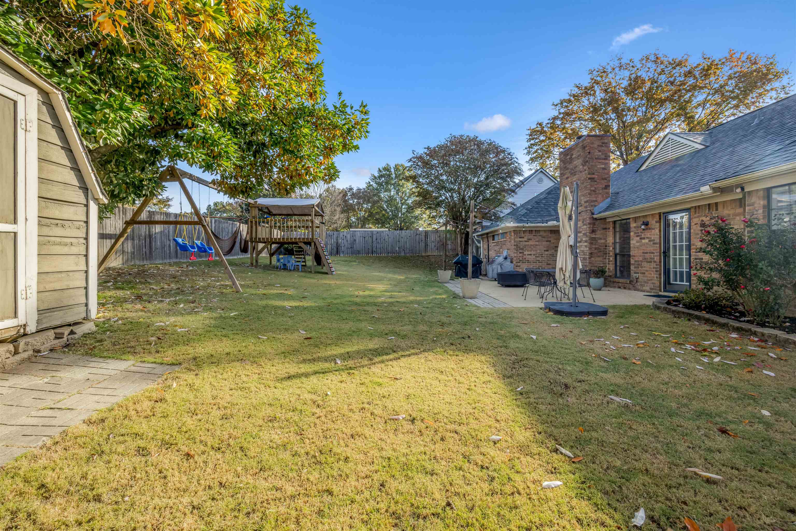 6356 EASTBRIER DR