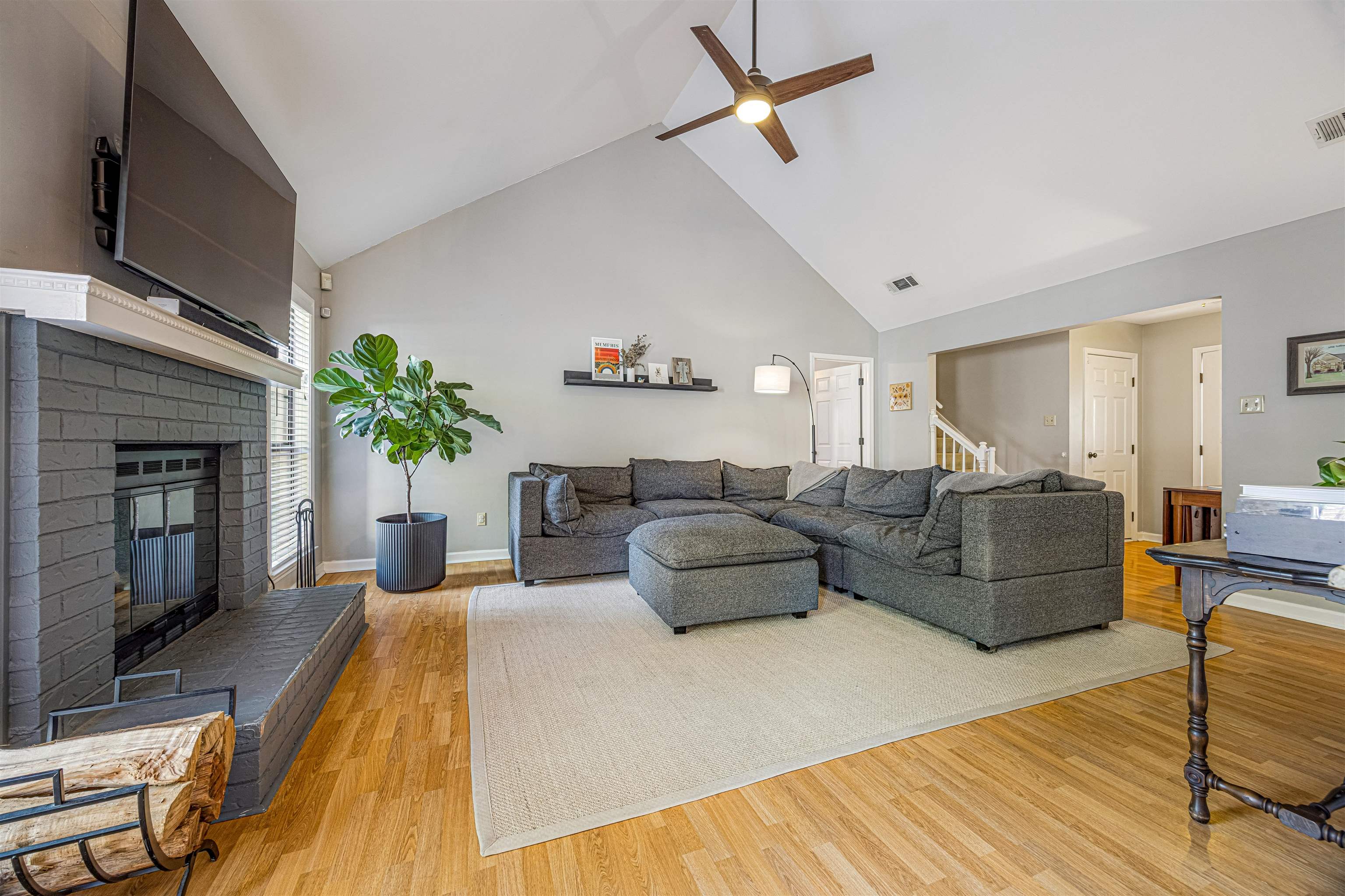 6356 EASTBRIER DR