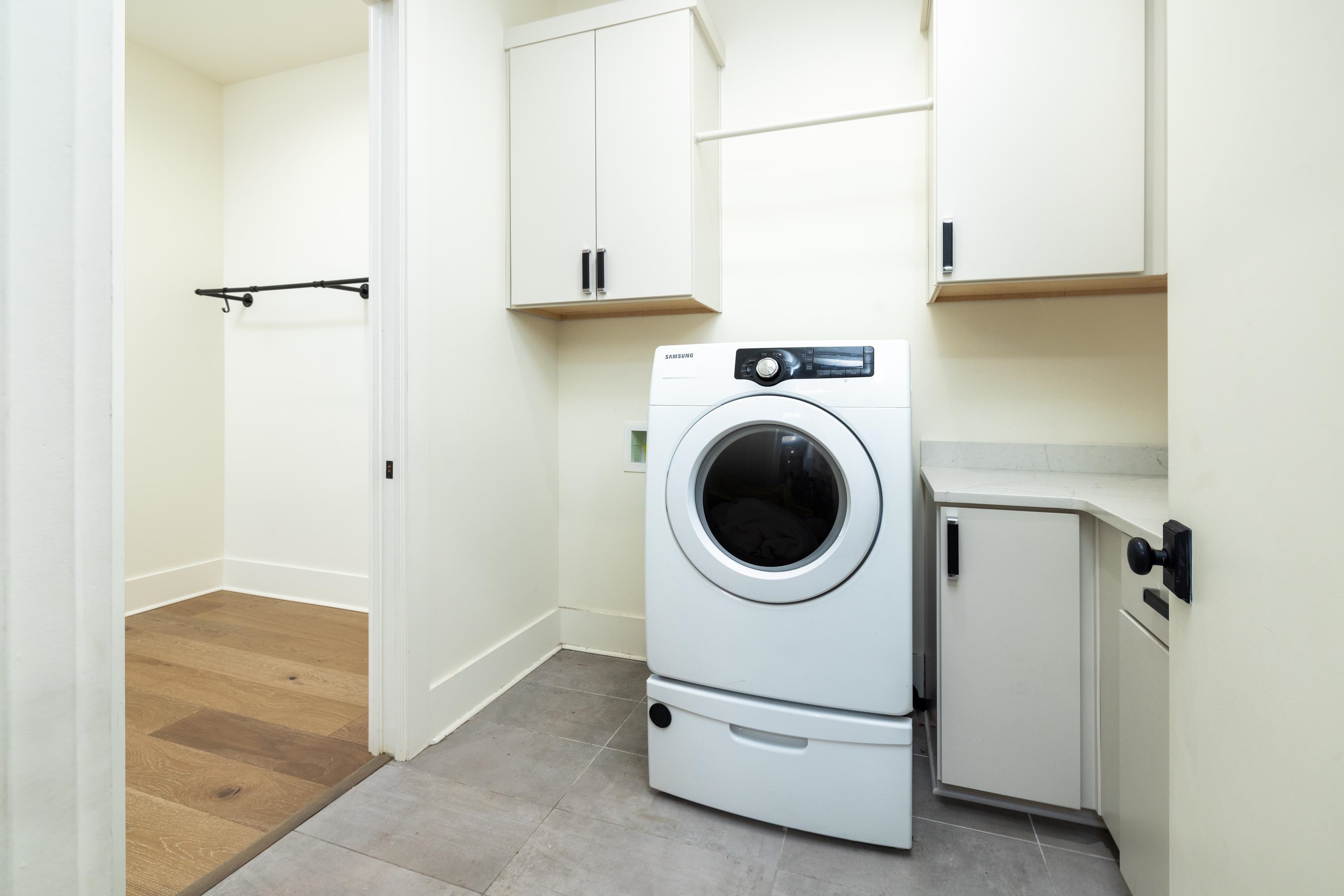 4167 MEADE VILLAGE DR