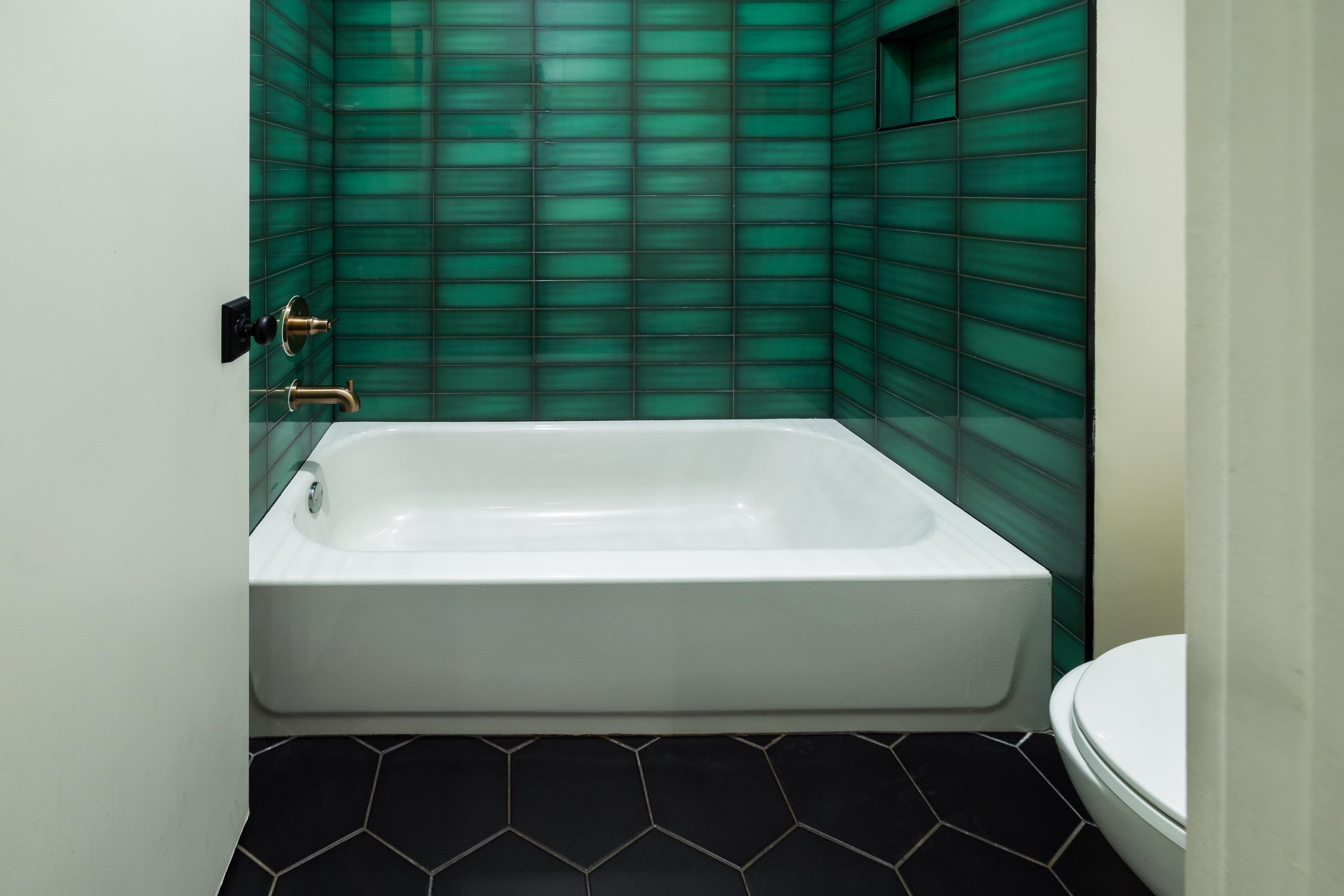 4167 MEADE VILLAGE DR