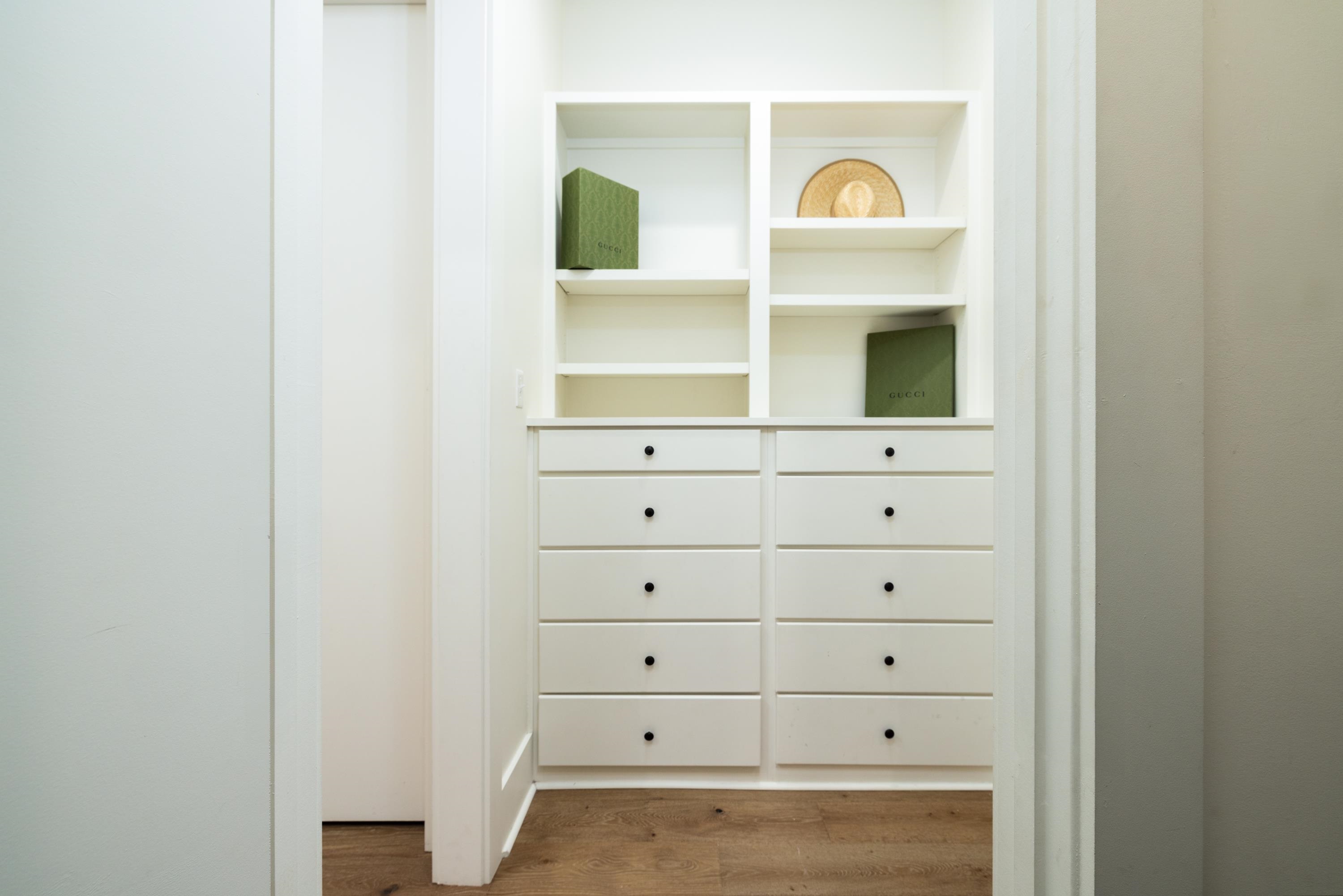 4167 MEADE VILLAGE DR