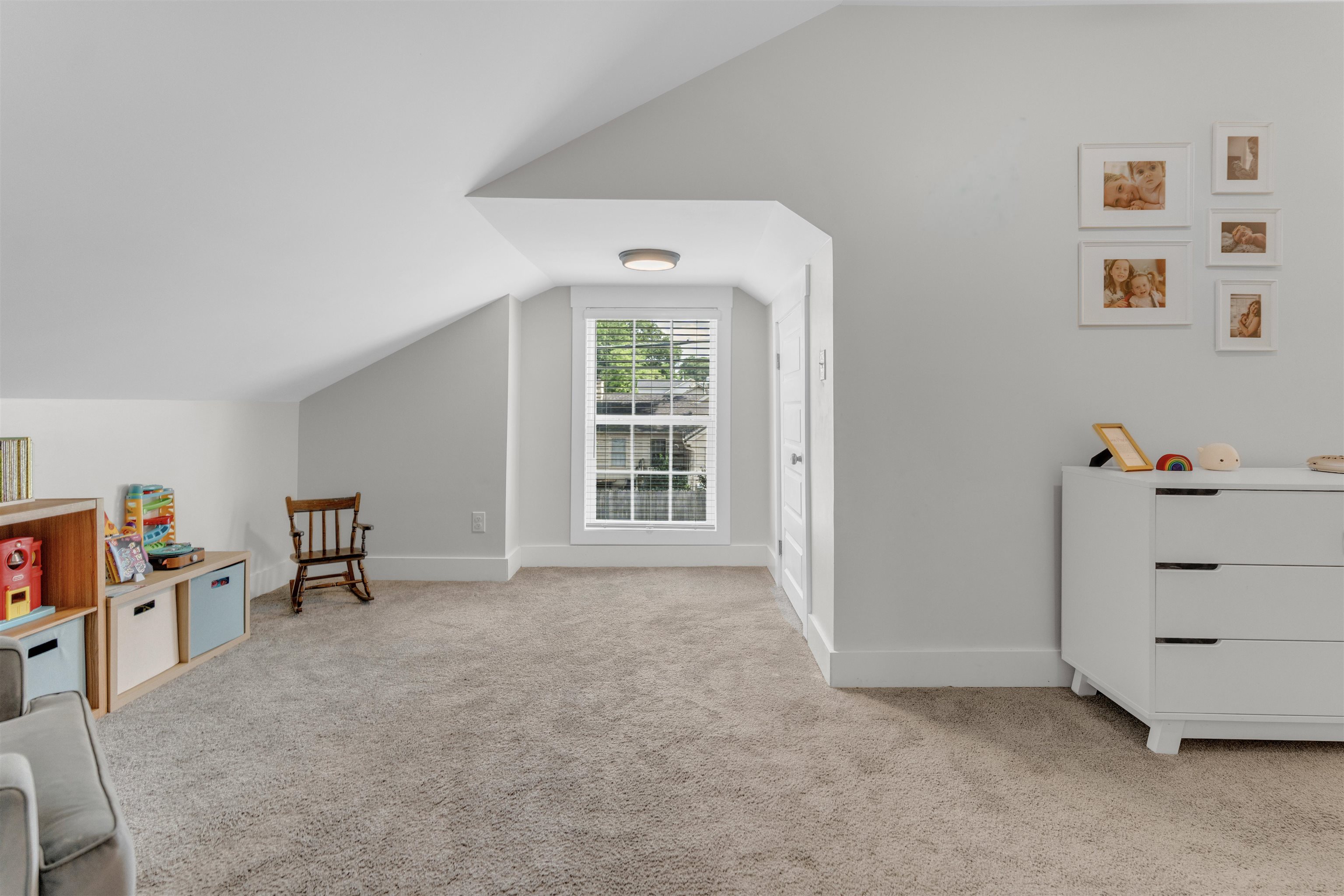 185 ALEXANDER ST