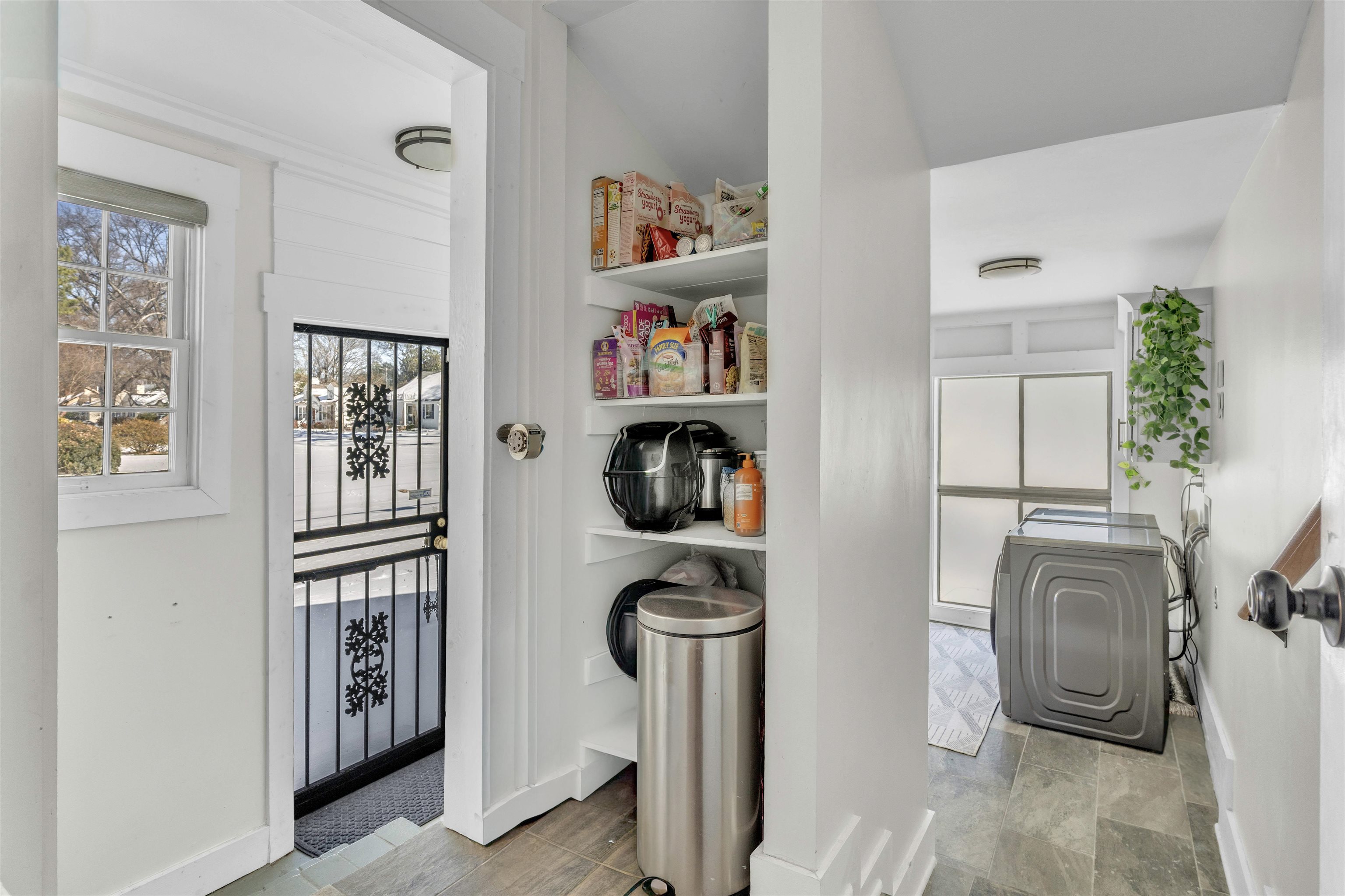 185 ALEXANDER ST