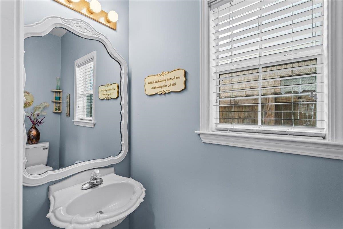 10443 KENSINGTON CIR