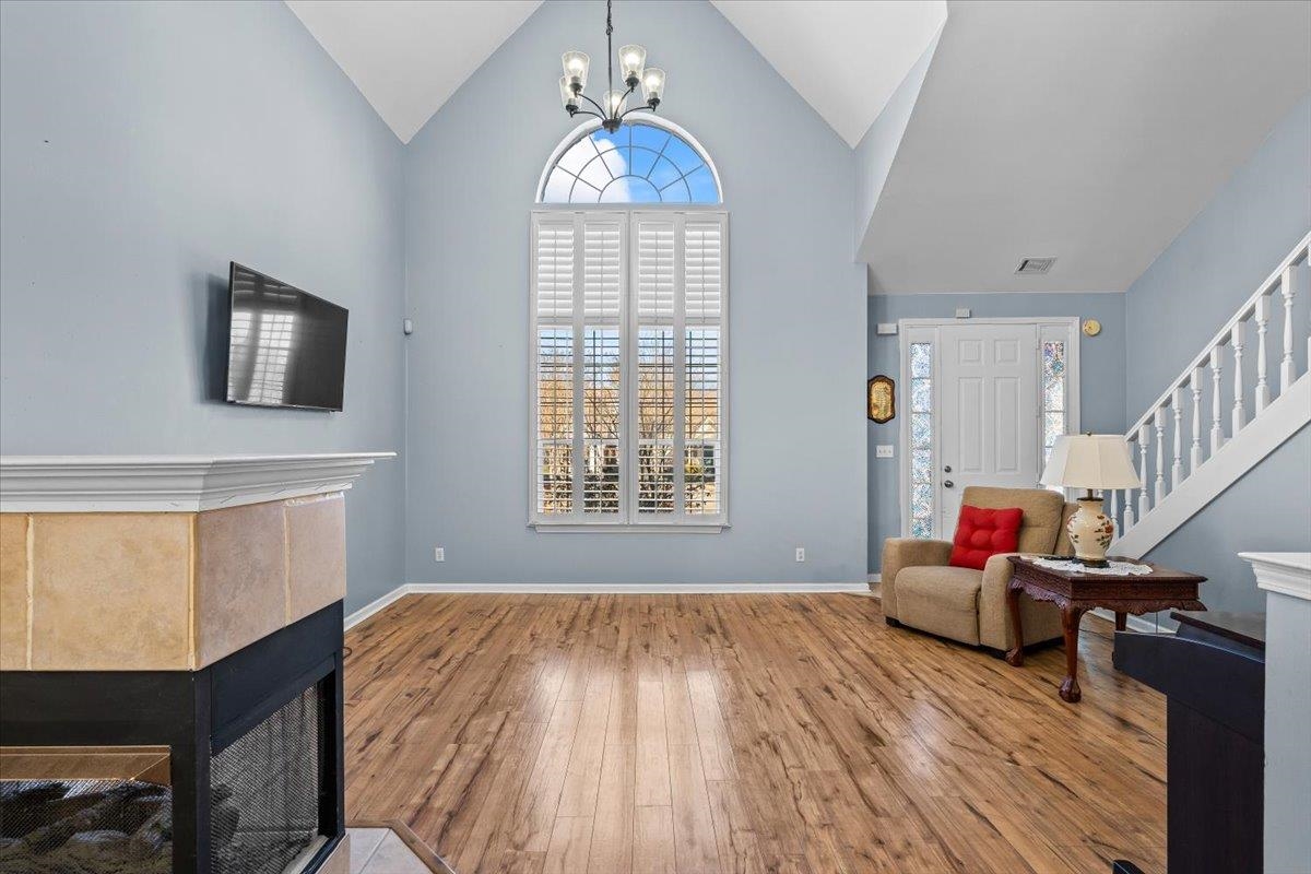 10443 KENSINGTON CIR