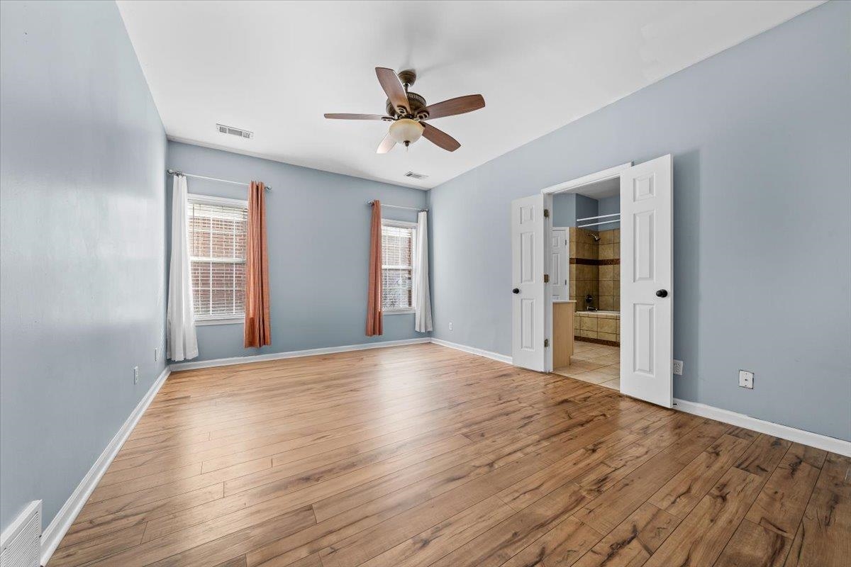 10443 KENSINGTON CIR