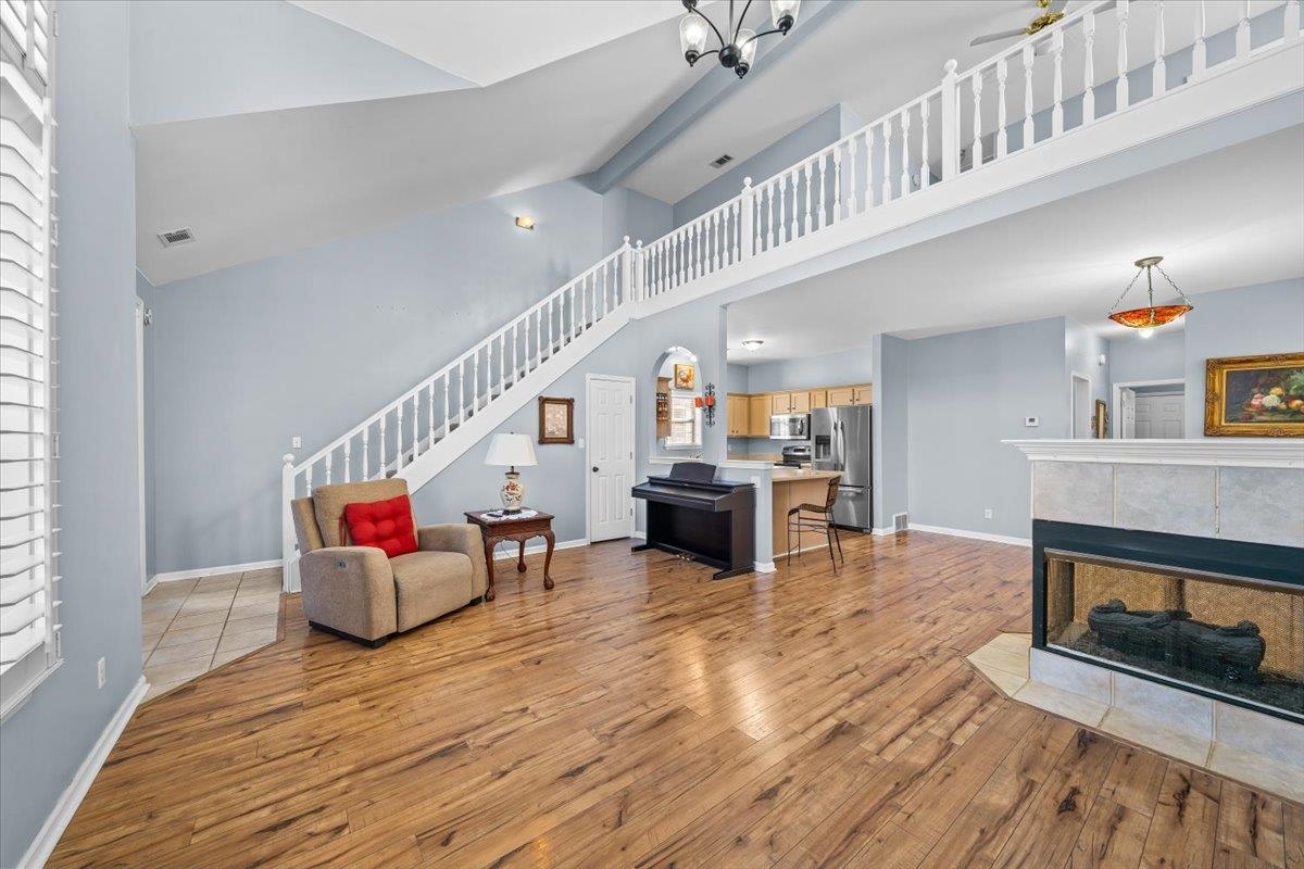 10443 KENSINGTON CIR