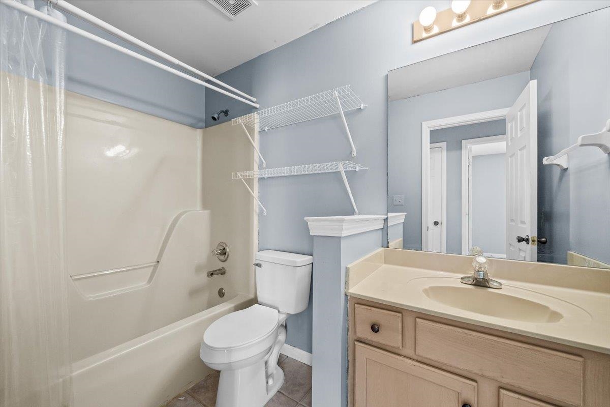 10443 KENSINGTON CIR