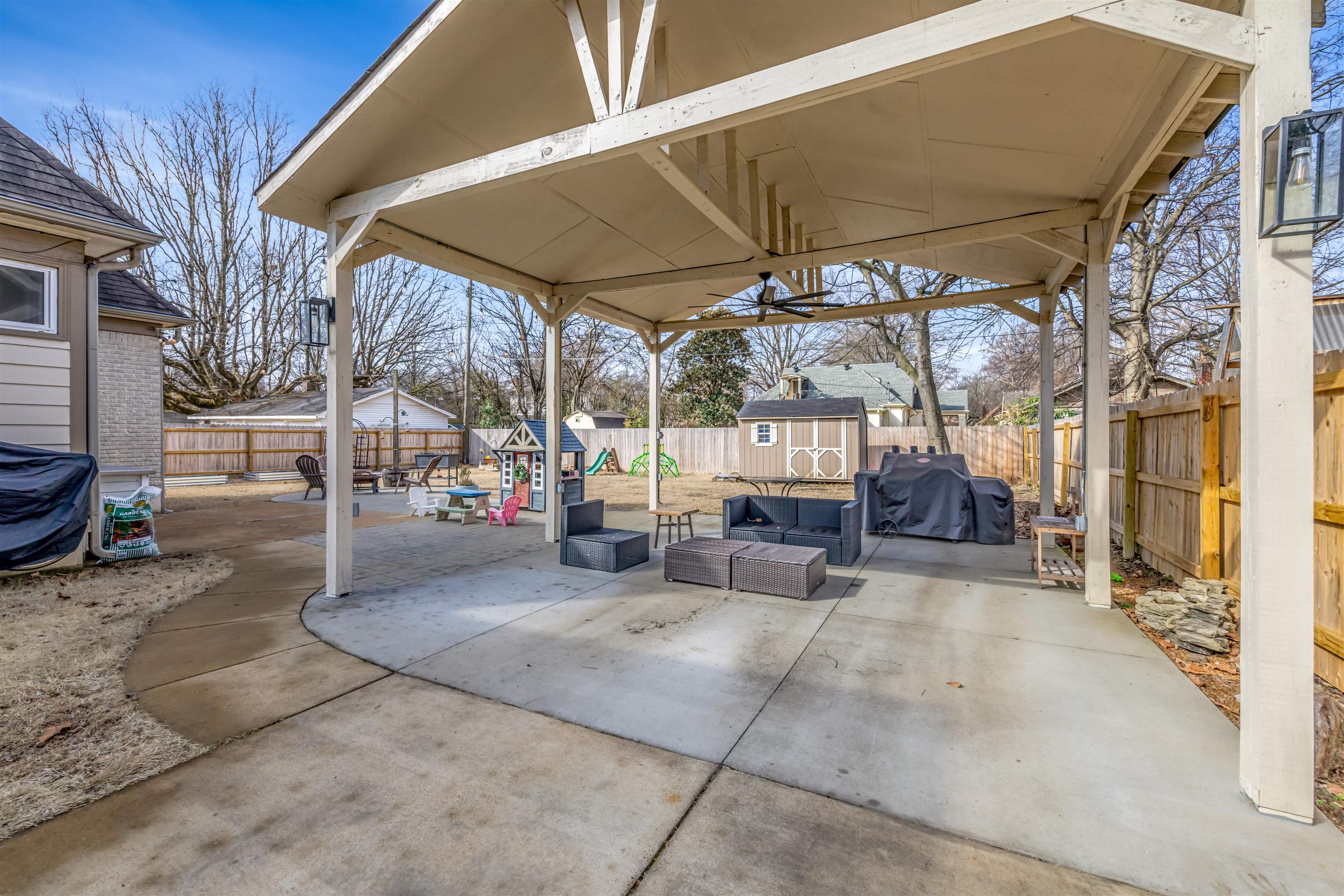 755 N BELVEDERE BLVD