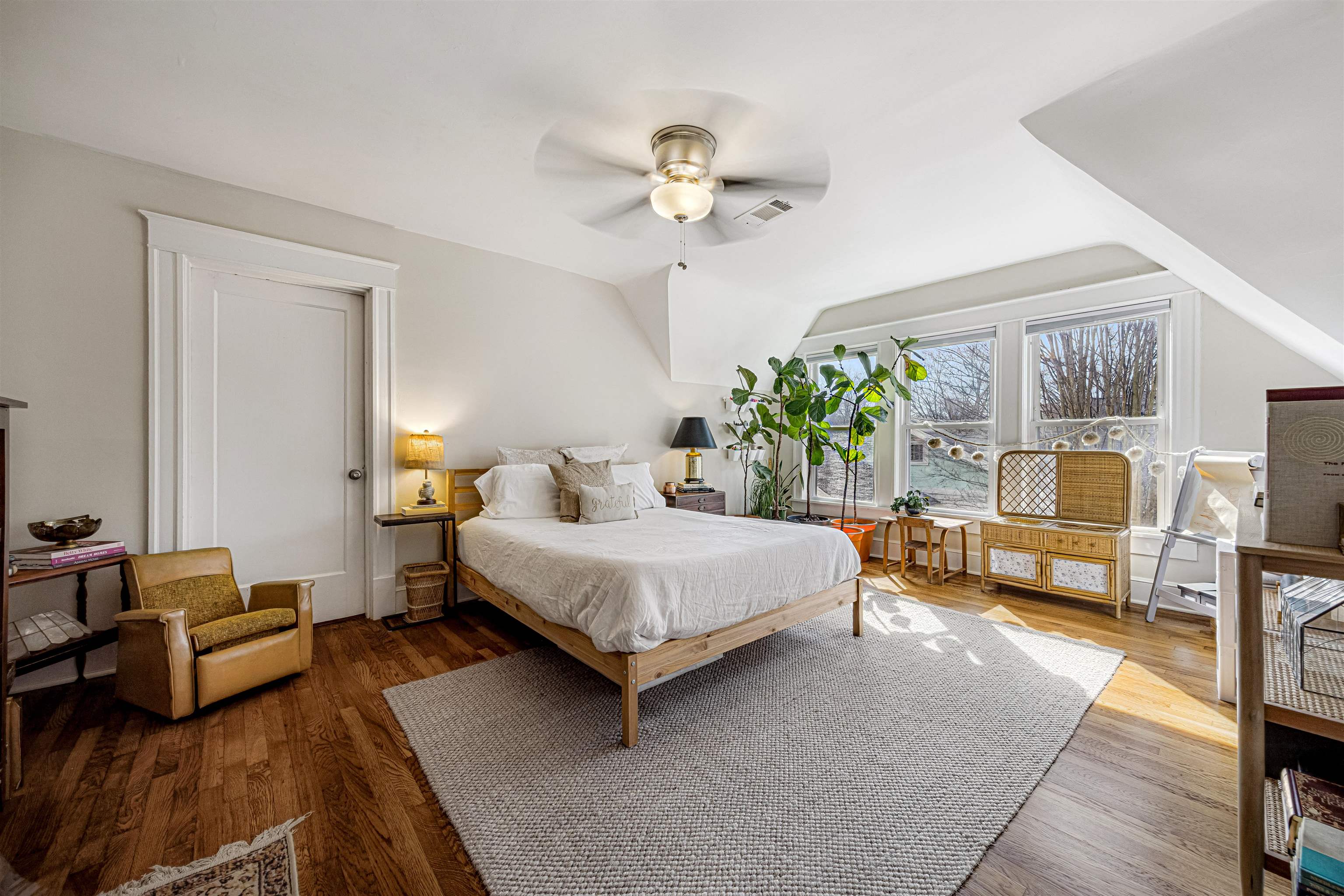 755 N BELVEDERE BLVD