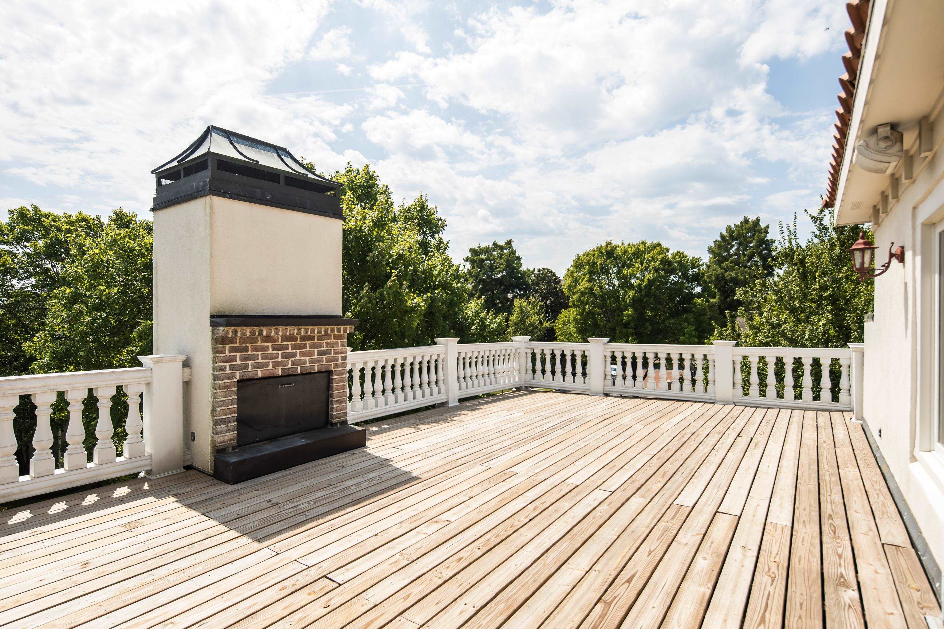 786 HARBOR ISLE CIR W