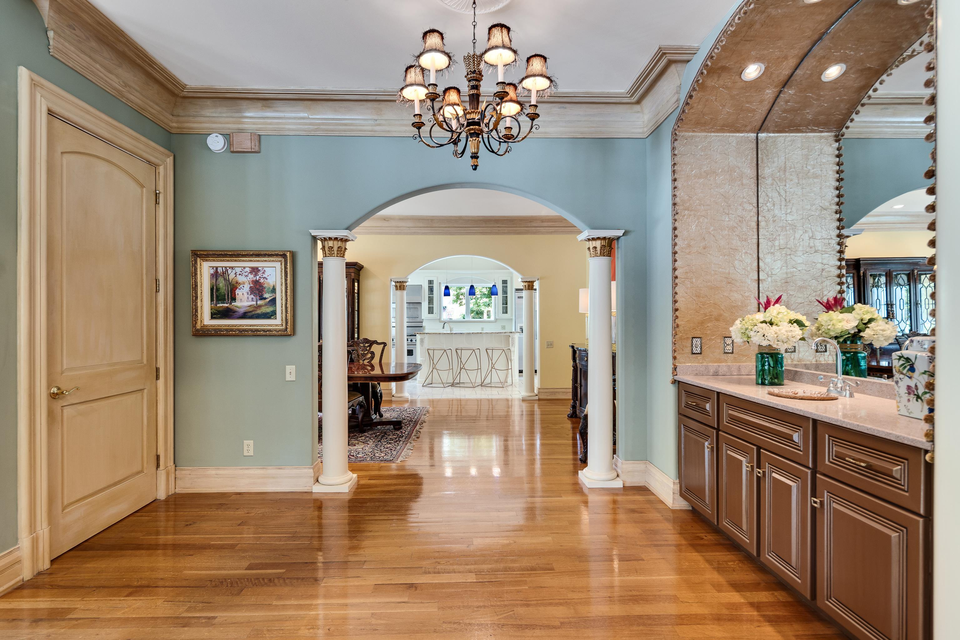 786 HARBOR ISLE CIR W