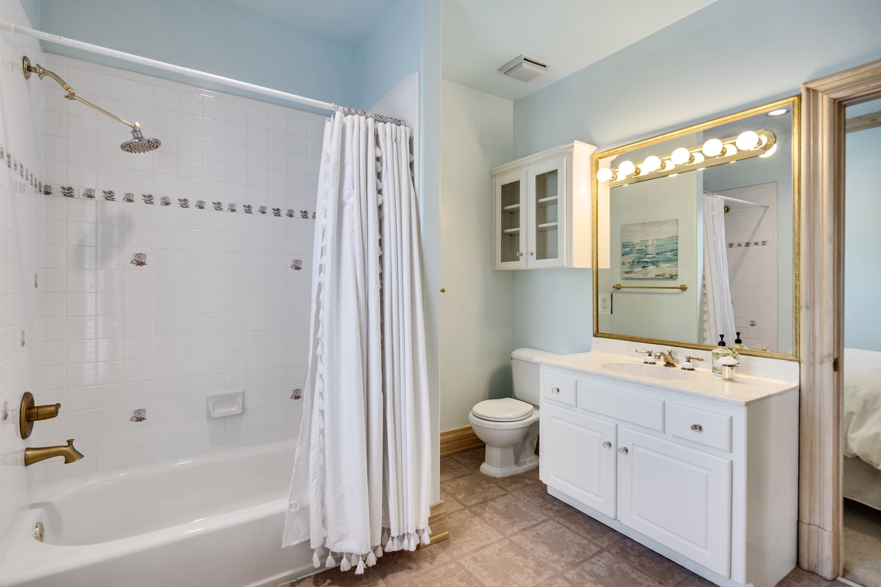 786 HARBOR ISLE CIR W