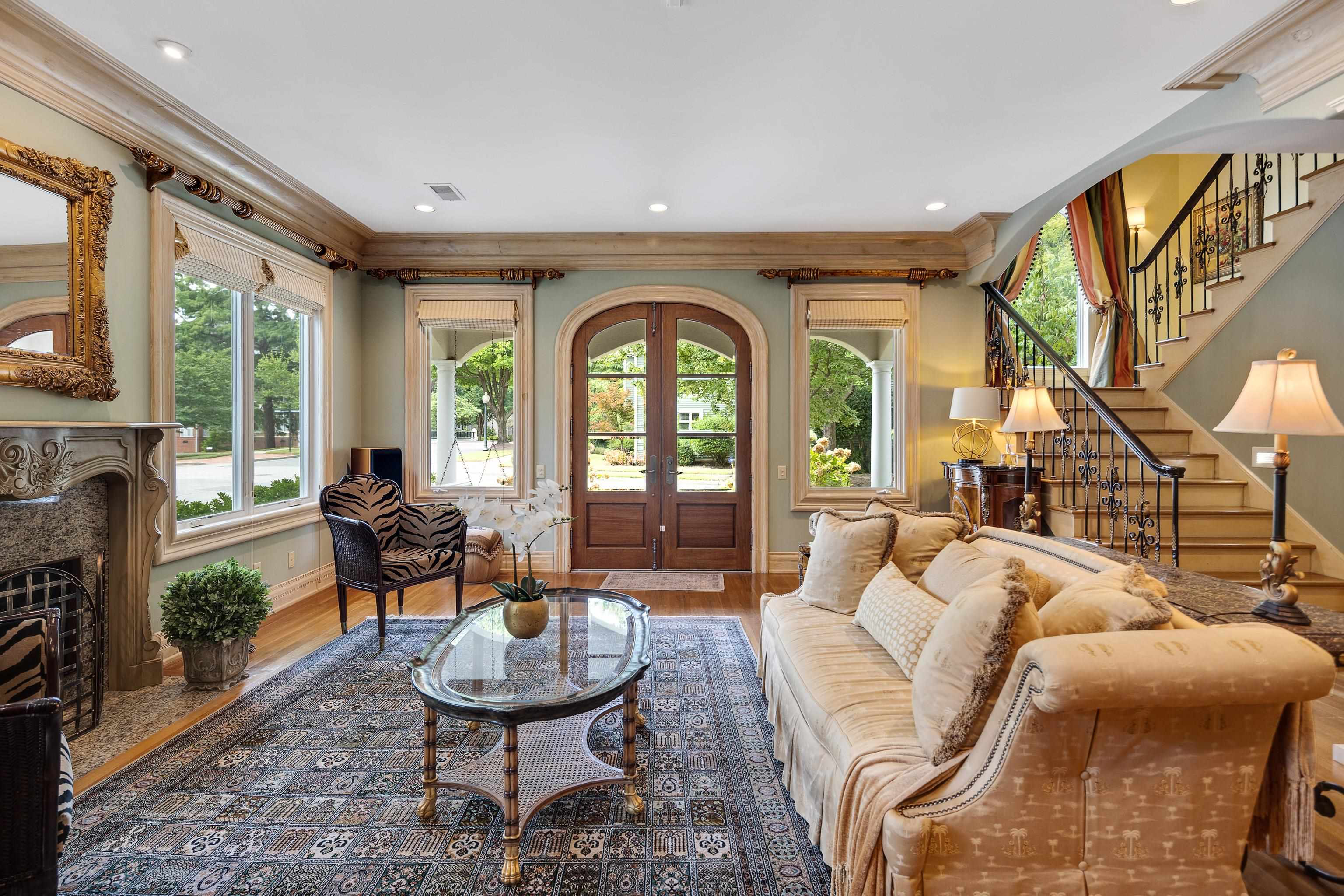 786 HARBOR ISLE CIR W