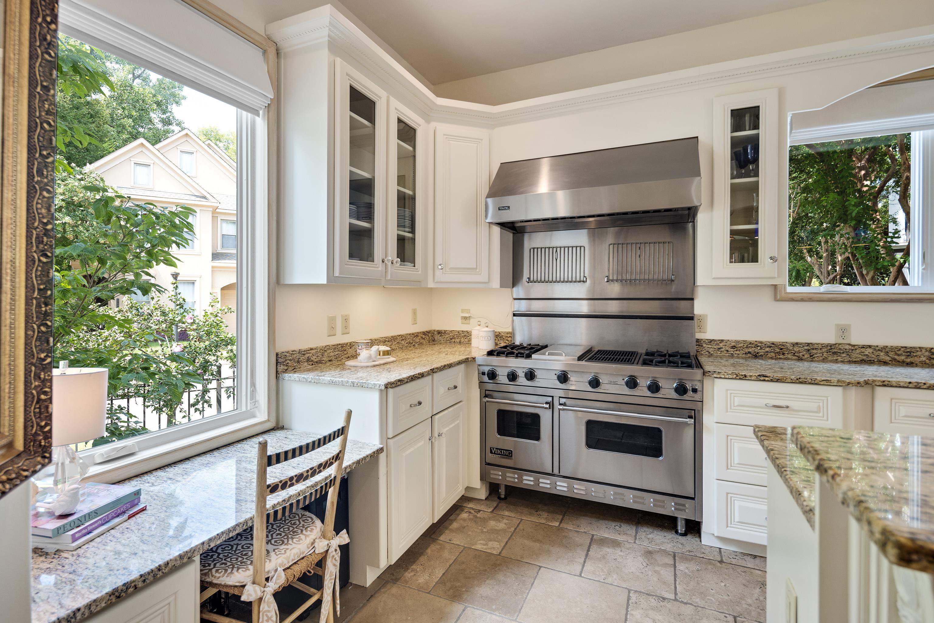 786 HARBOR ISLE CIR W