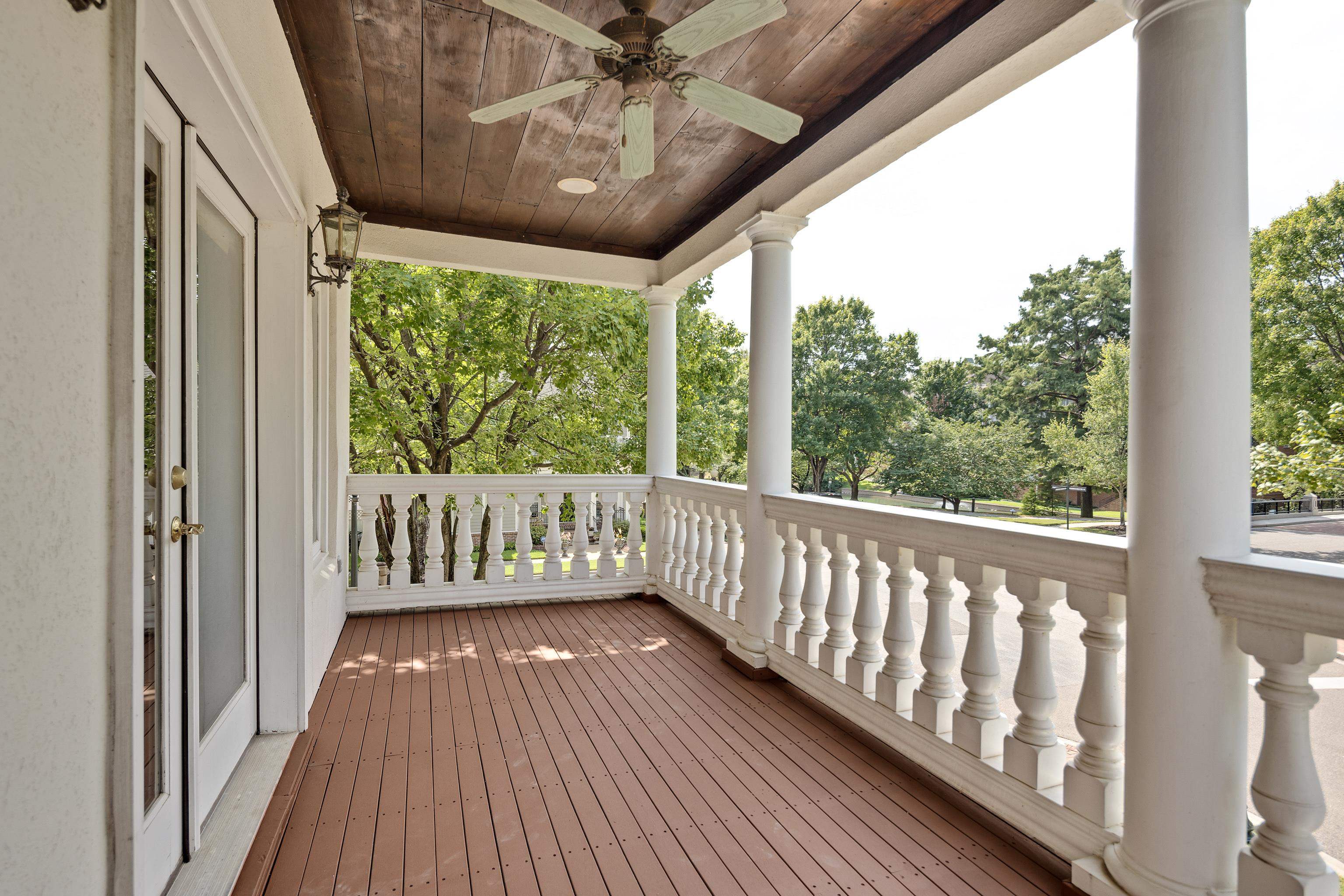 786 HARBOR ISLE CIR W