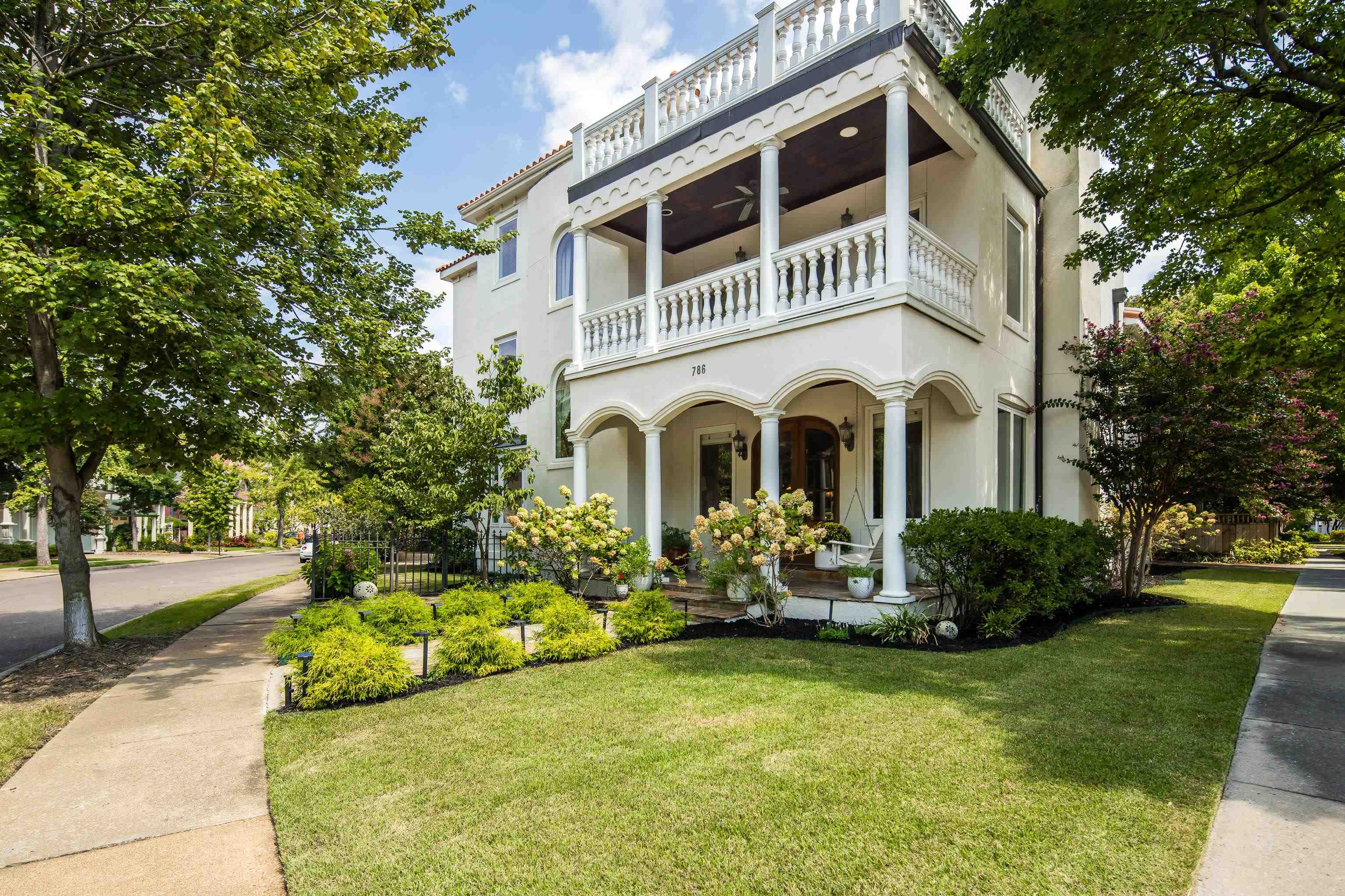 786 HARBOR ISLE CIR W