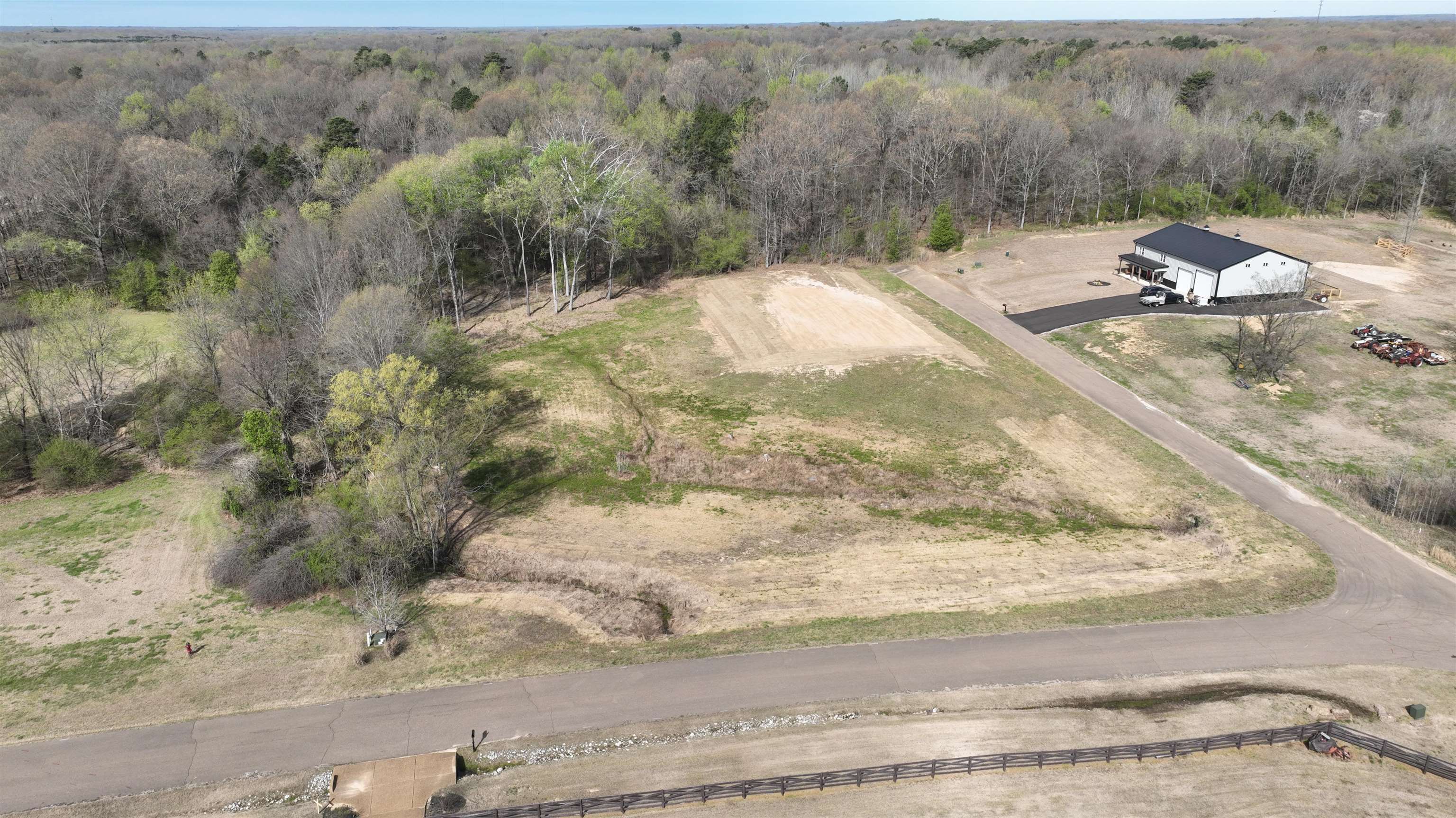 135 THISTLE DR